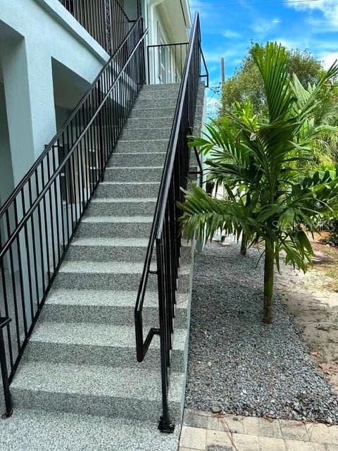 Triplex at 5111 1ST AVE S, ST PETERSBURG, photo 12 of 56