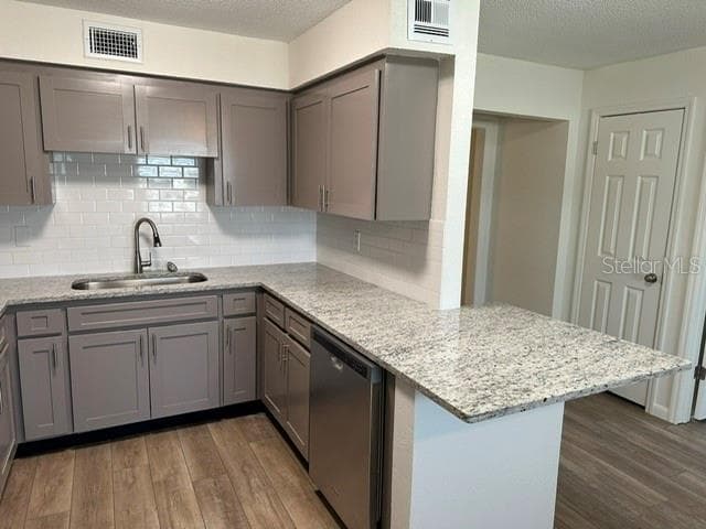Triplex at 5111 1ST AVE S, ST PETERSBURG, photo 32 of 56