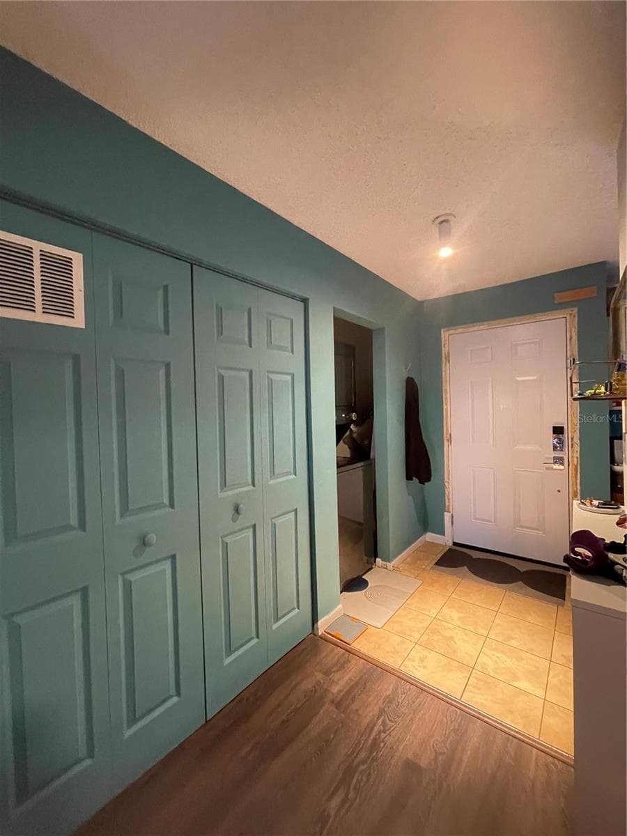 Condominium at 2516 WOODGATE BLVD #205, ORLANDO, photo 7 of 26