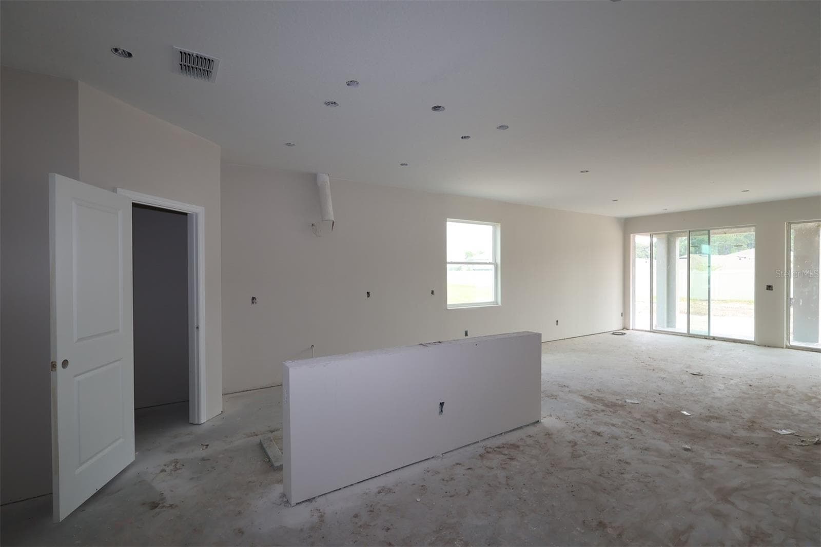 Single Family Residence at 6855 YELLOW WARBLER BND, ST CLOUD, photo 6 of 21