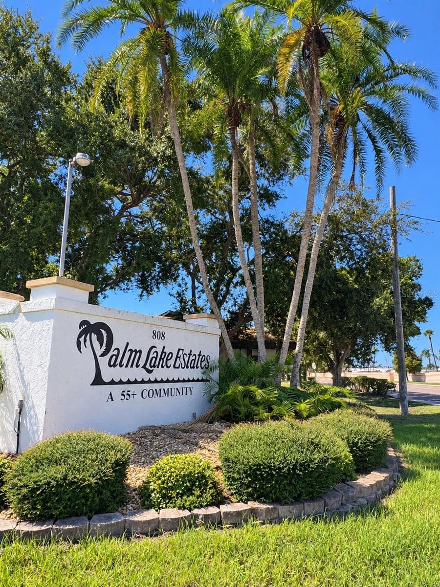 Palm Lakes is close to amazing beaches of Bradenton - 808 53RD AVE E #35, BRADENTON