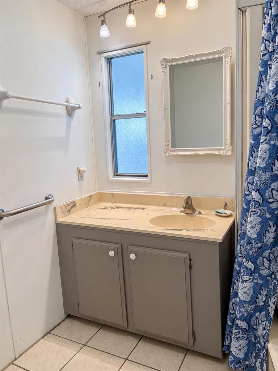 Bathroom 2 - 808 53RD AVE E #35, BRADENTON