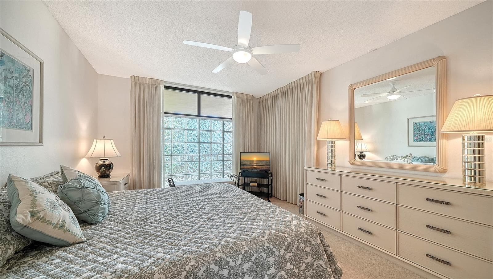 Condominium at 2110 HARBOURSIDE DR #523, LONGBOAT KEY, photo 27 of 62