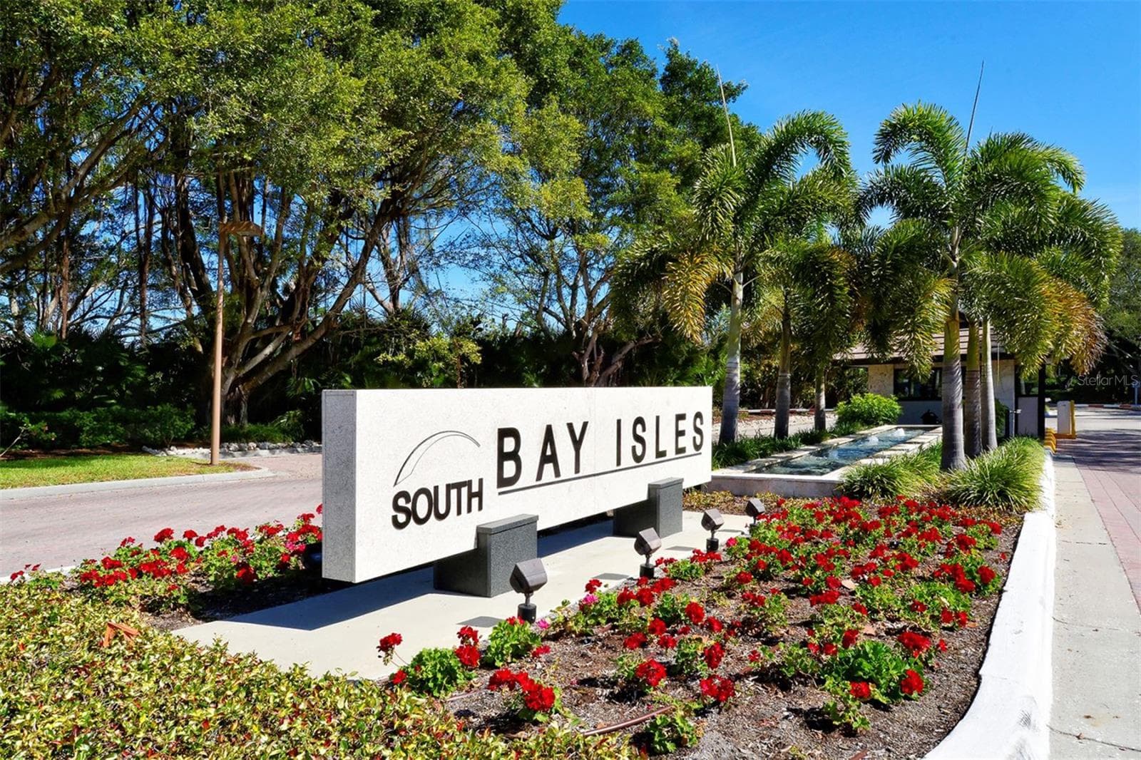 Bay Isle Gated entry to Harborside - 2110 HARBOURSIDE DR #523, LONGBOAT KEY