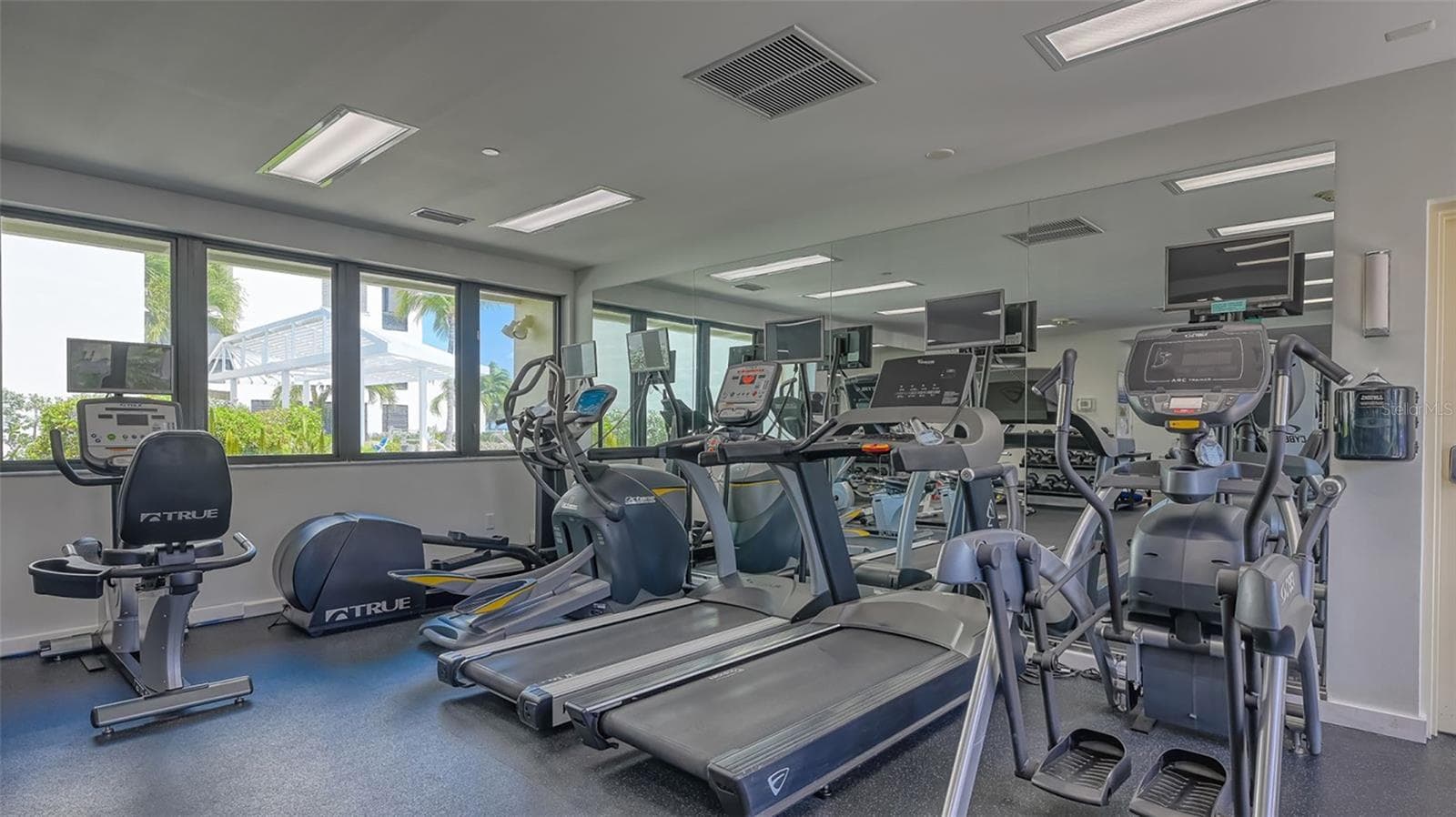 Condominium at 2110 HARBOURSIDE DR #523, LONGBOAT KEY, photo 46 of 62