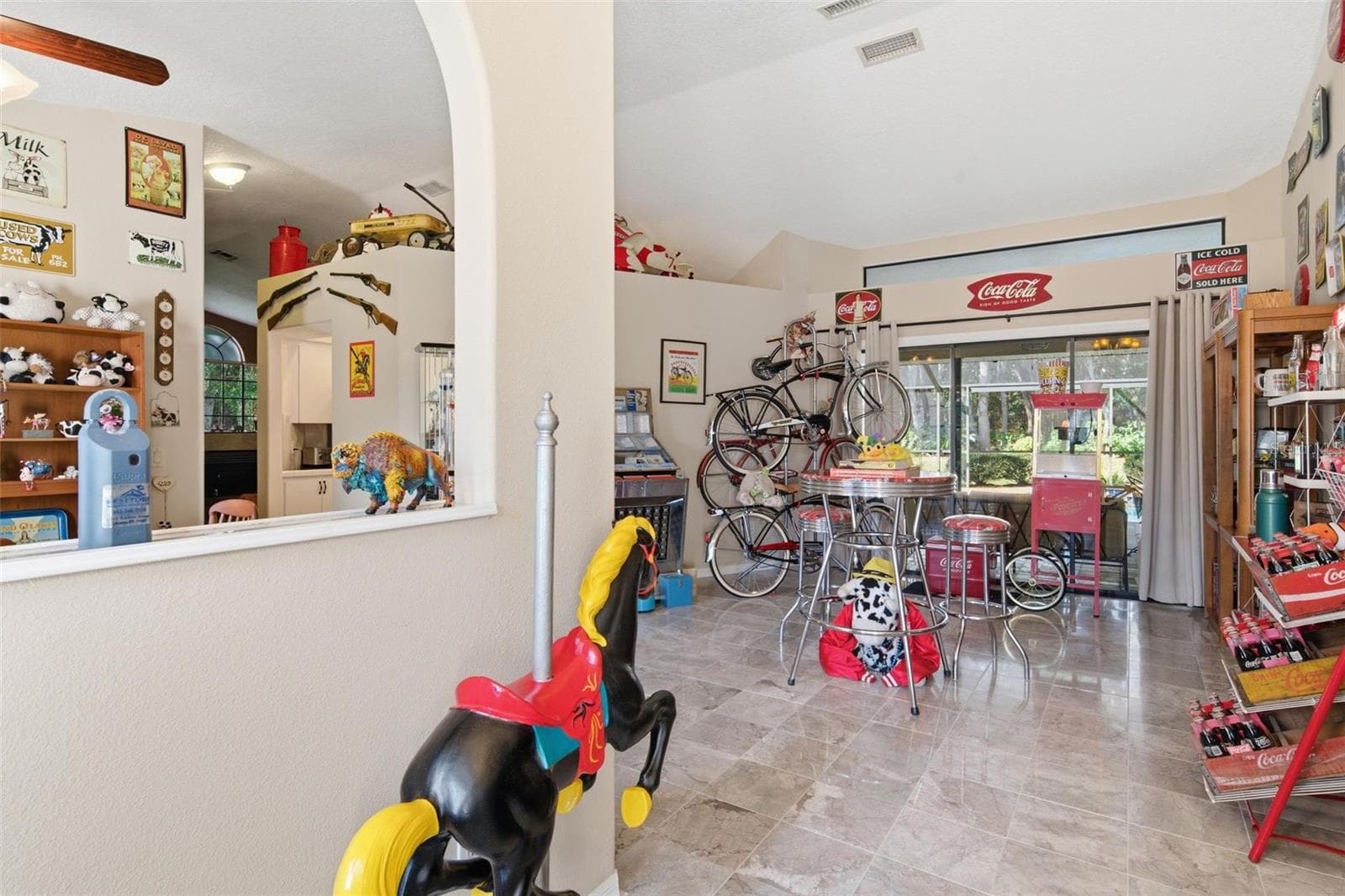 Single Family Residence at 3355 W BIRDS NEST DR, BEVERLY HILLS, photo 10 of 61