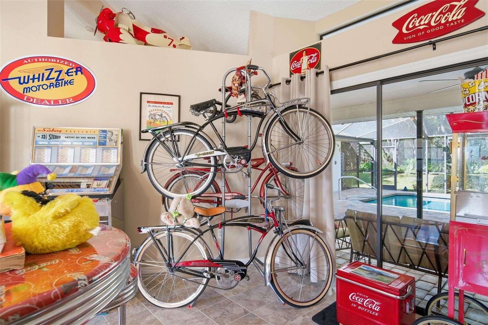 Single Family Residence at 3355 W BIRDS NEST DR, BEVERLY HILLS, photo 12 of 61