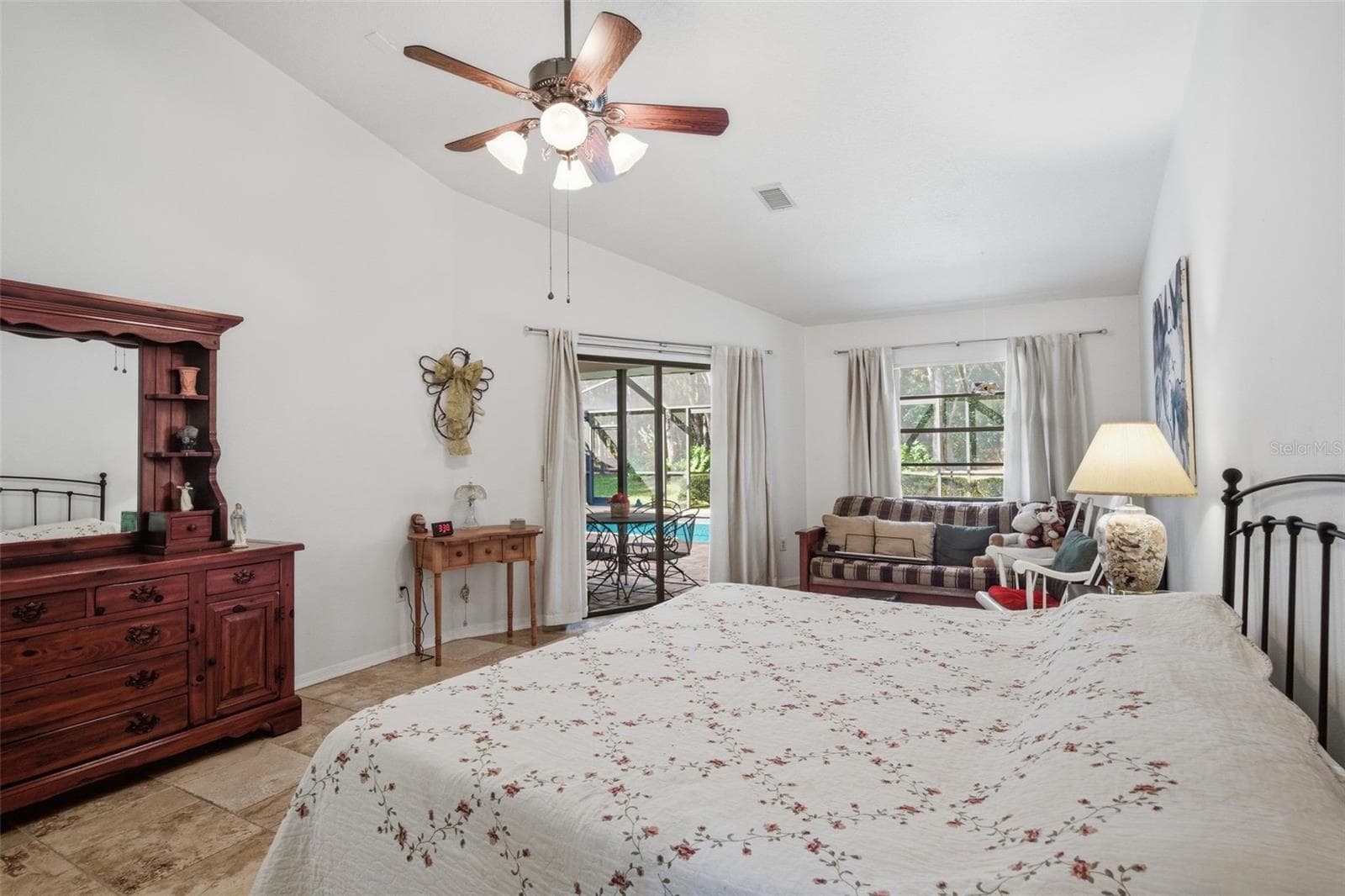 Single Family Residence at 3355 W BIRDS NEST DR, BEVERLY HILLS, photo 20 of 61