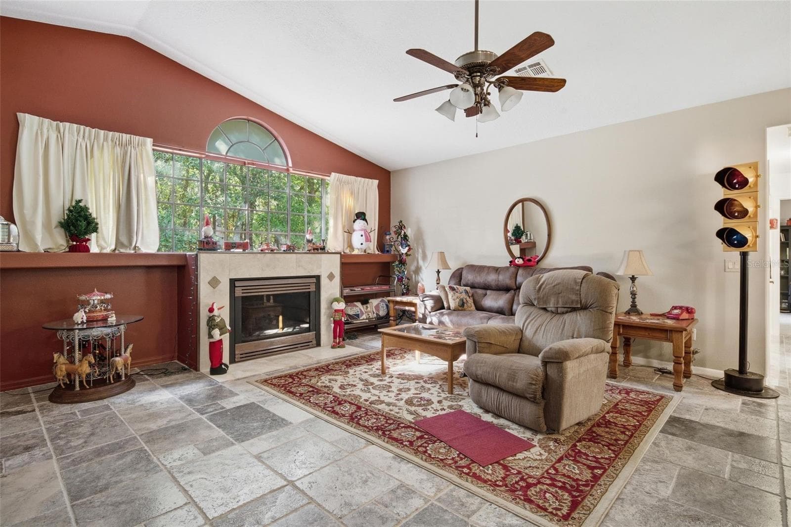 Single Family Residence at 3355 W BIRDS NEST DR, BEVERLY HILLS, photo 40 of 61