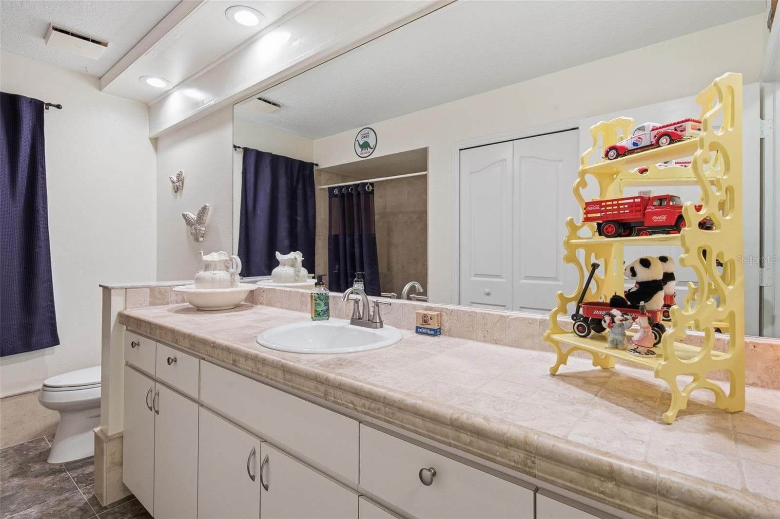 Single Family Residence at 3355 W BIRDS NEST DR, BEVERLY HILLS, photo 43 of 61