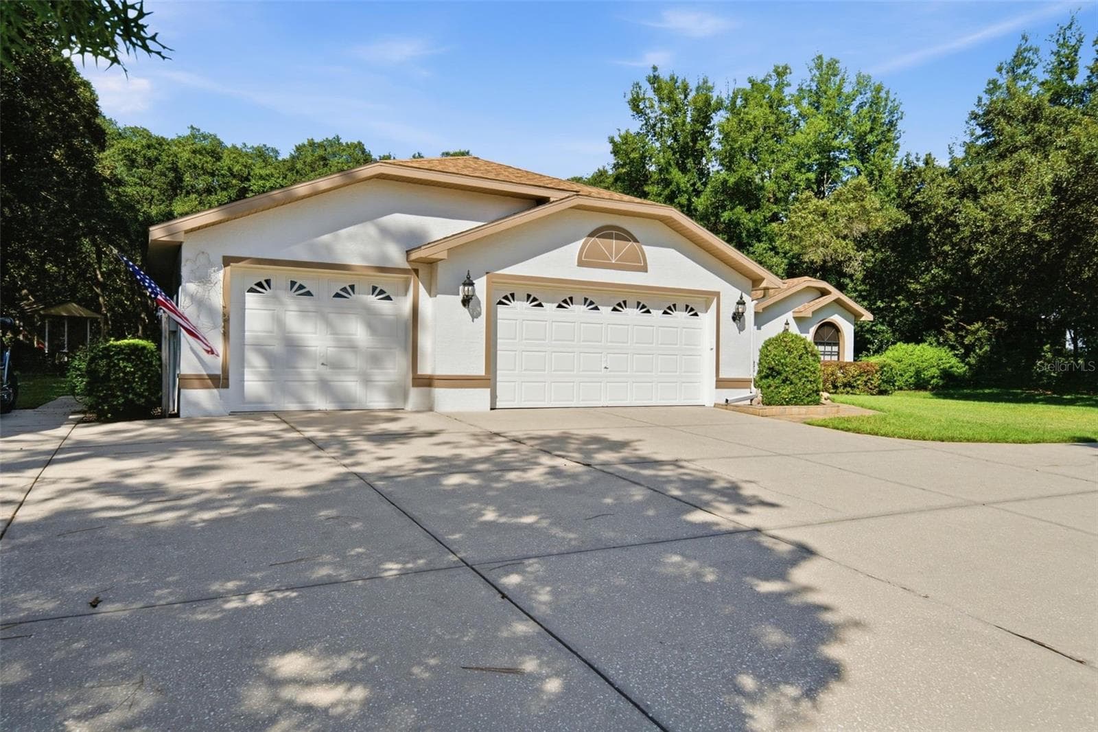 Single Family Residence at 3355 W BIRDS NEST DR, BEVERLY HILLS, photo 53 of 61