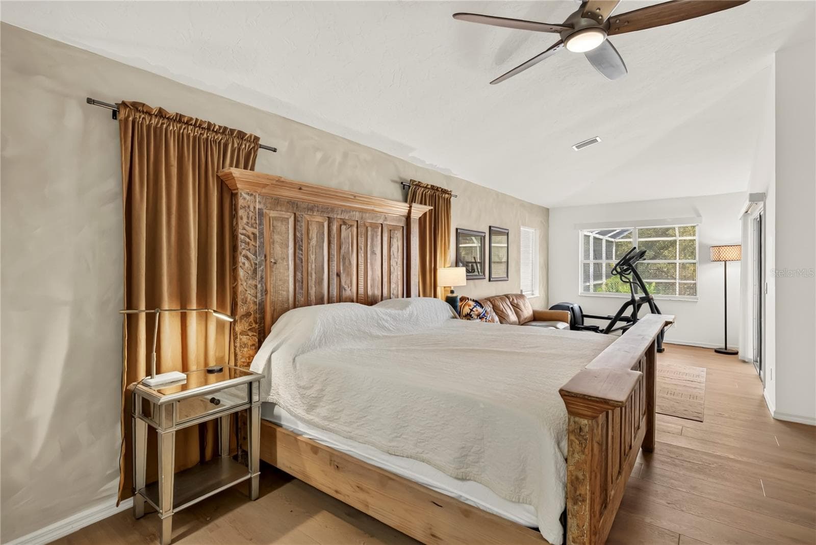 Primary Bedroom - 3815 W BRAZILNUT RD, BEVERLY HILLS