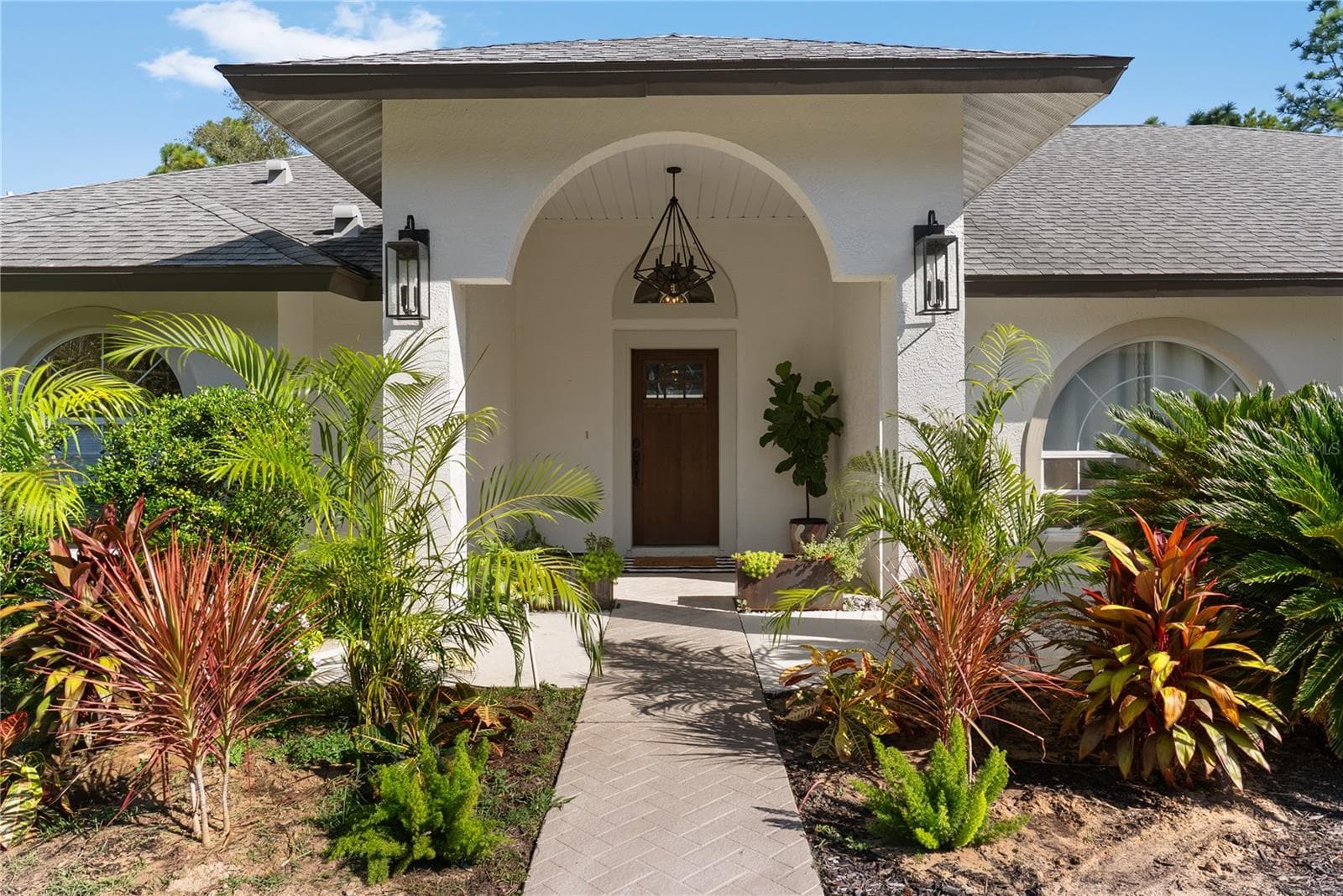Front Doorway - 3815 W BRAZILNUT RD, BEVERLY HILLS