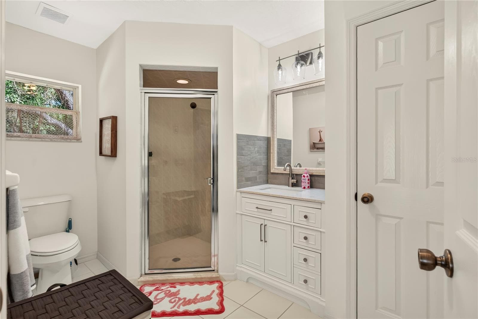 Bathroom - 3815 W BRAZILNUT RD, BEVERLY HILLS