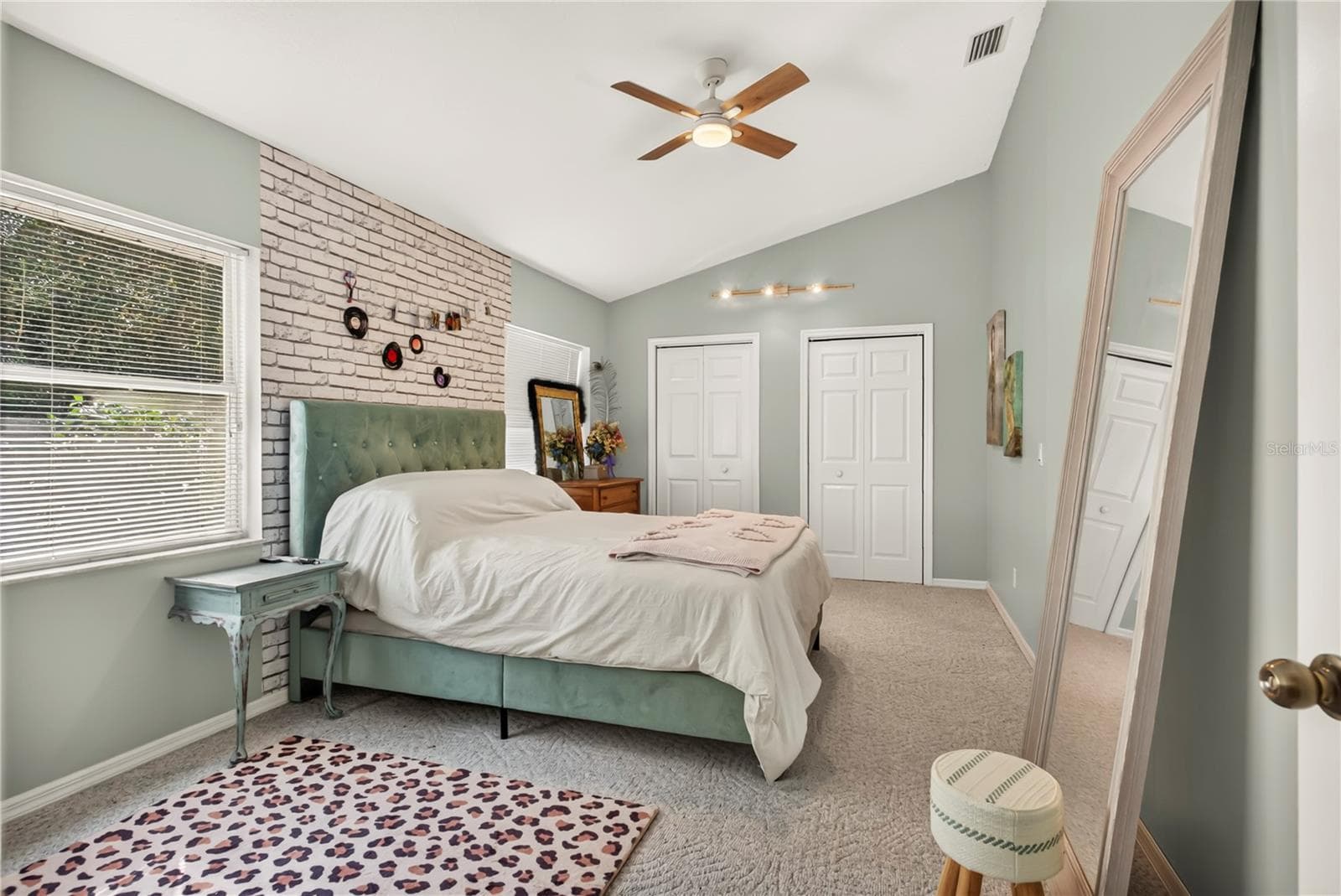 Large Guest Bedroom - 3815 W BRAZILNUT RD, BEVERLY HILLS