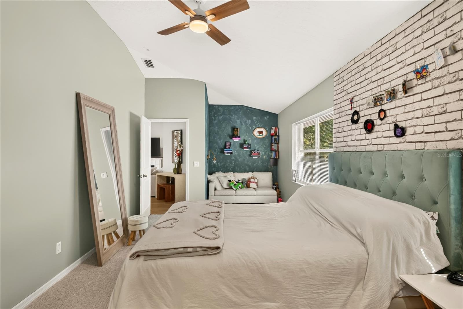 Large Guest Room Reverse - 3815 W BRAZILNUT RD, BEVERLY HILLS