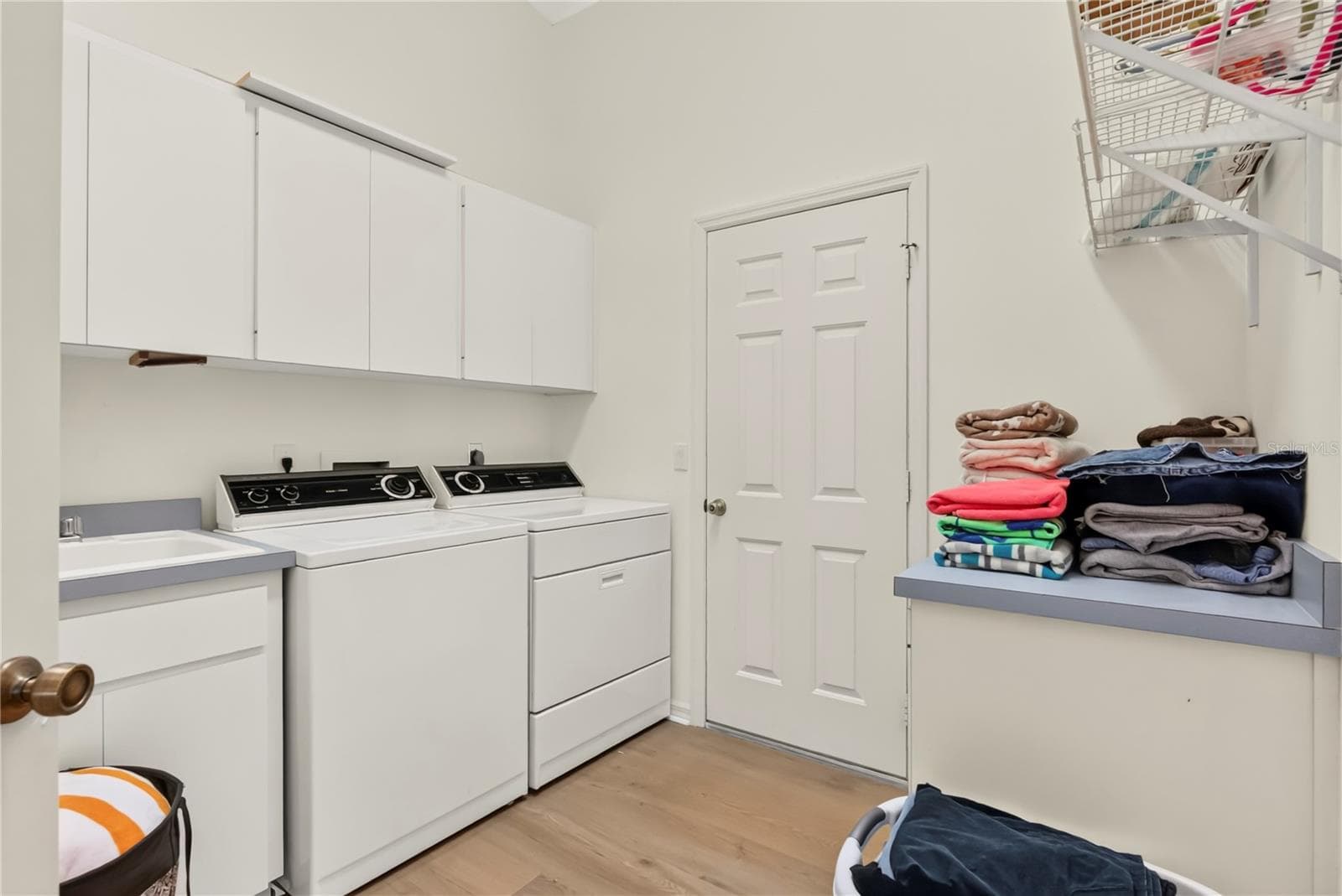 Laundry Room - 3815 W BRAZILNUT RD, BEVERLY HILLS