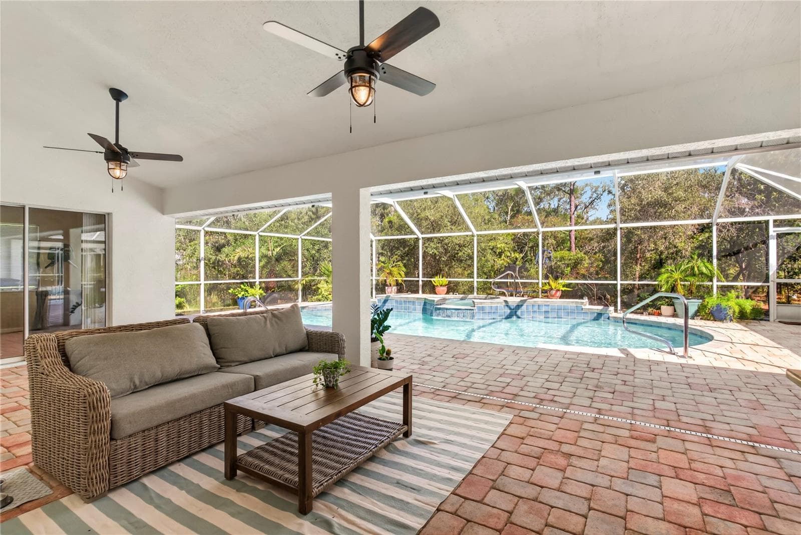 Beautiful Outdoor Living Area and Pool - 3815 W BRAZILNUT RD, BEVERLY HILLS