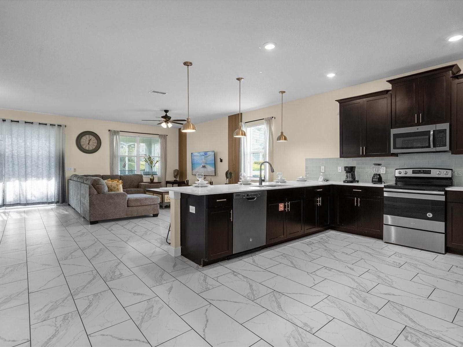 Single Family Residence at 1516 FLANGE DR, DAVENPORT, photo 6 of 74