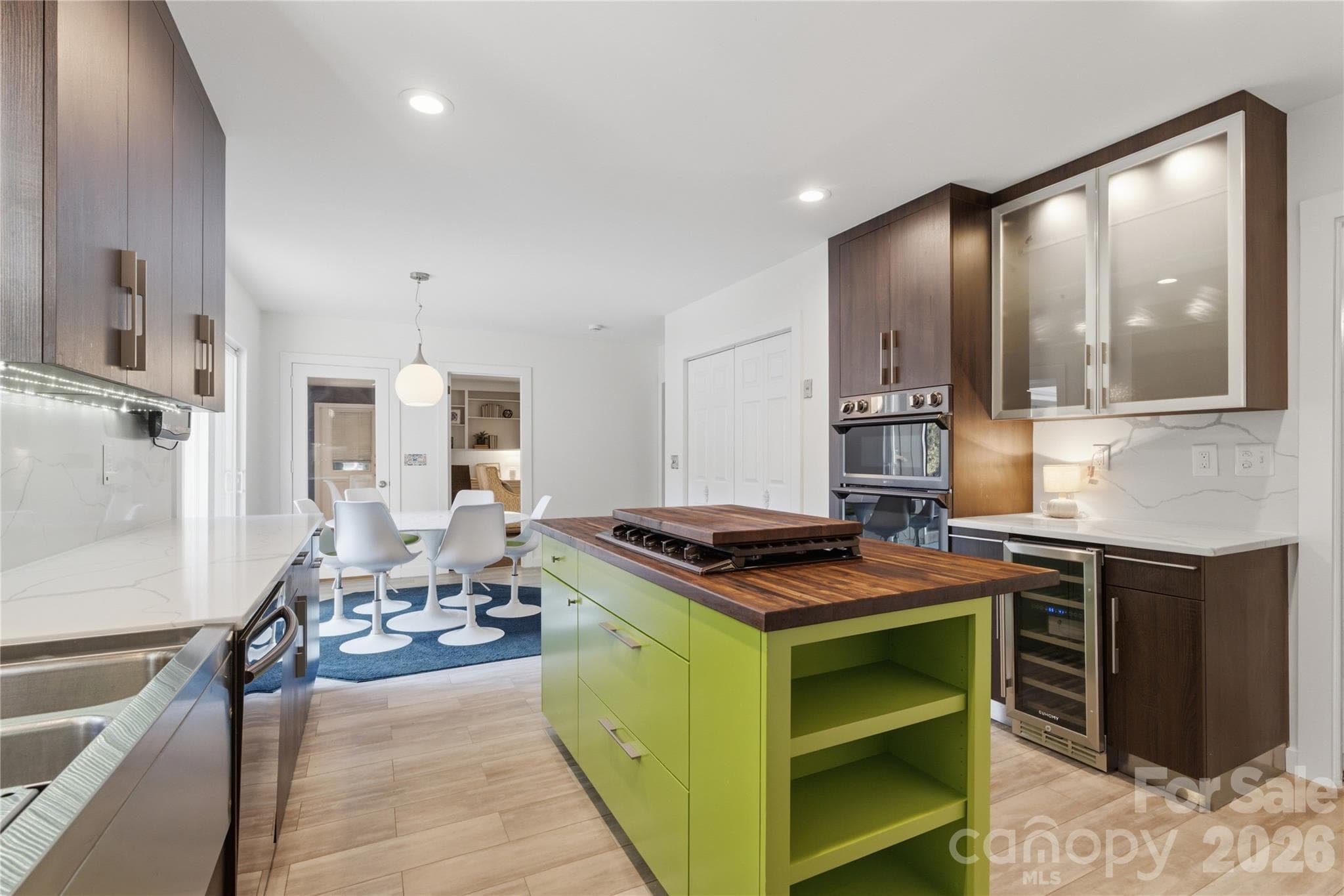 Single Family Residence at 1200 Charter Place, Charlotte, photo 19 of 48