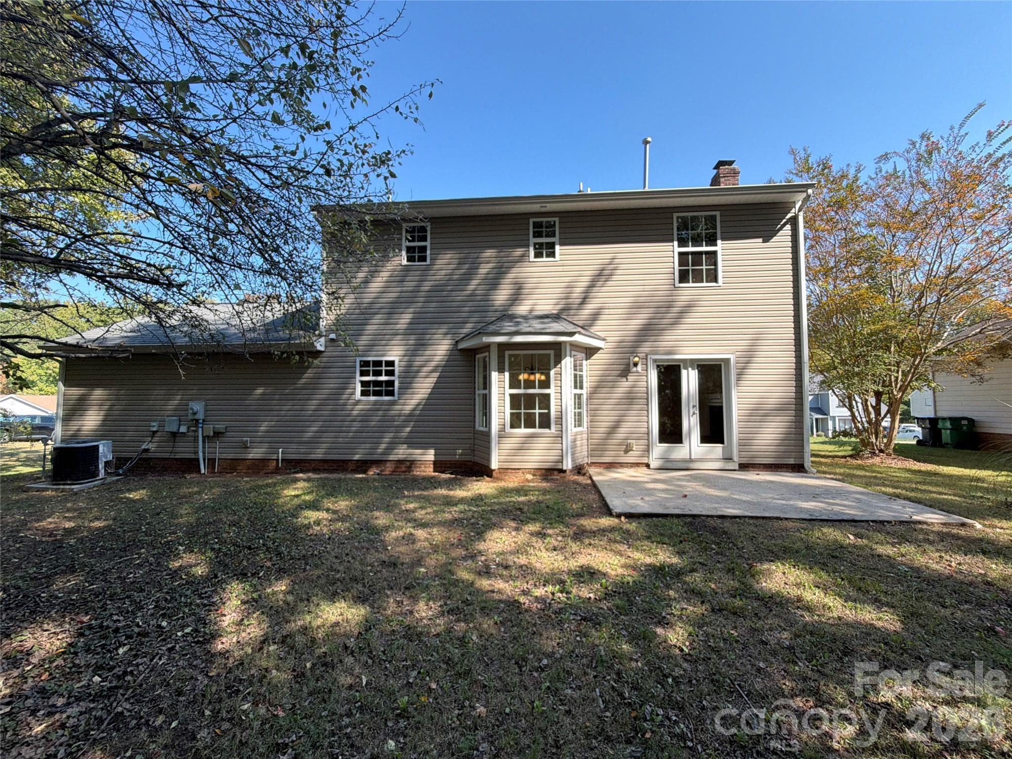 Single Family Residence at 2424 Sloan Drive, Charlotte, photo 5 of 23
