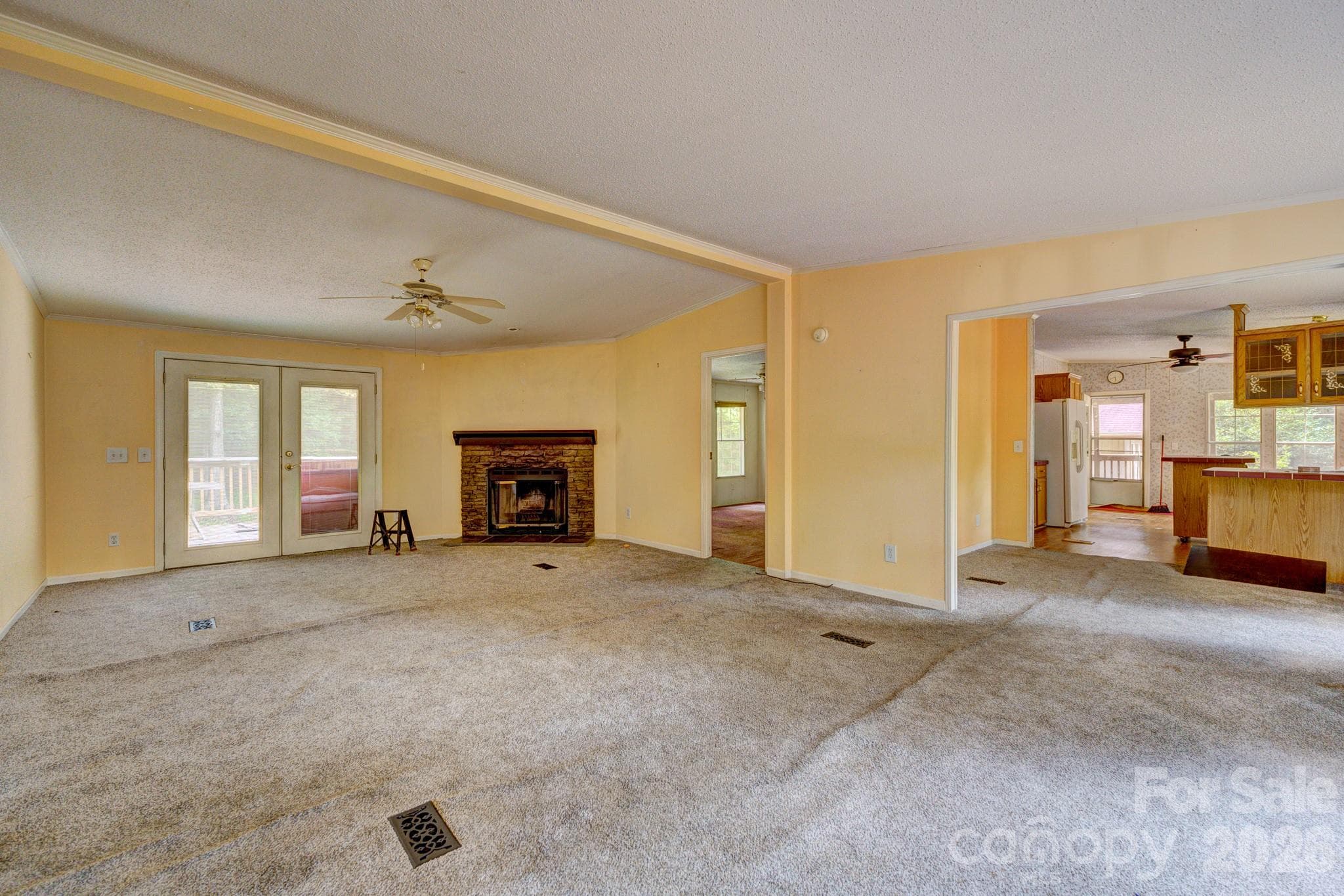 Single Family Residence at 1290 Forest Ridge Drive, Bessemer City, photo 6 of 15