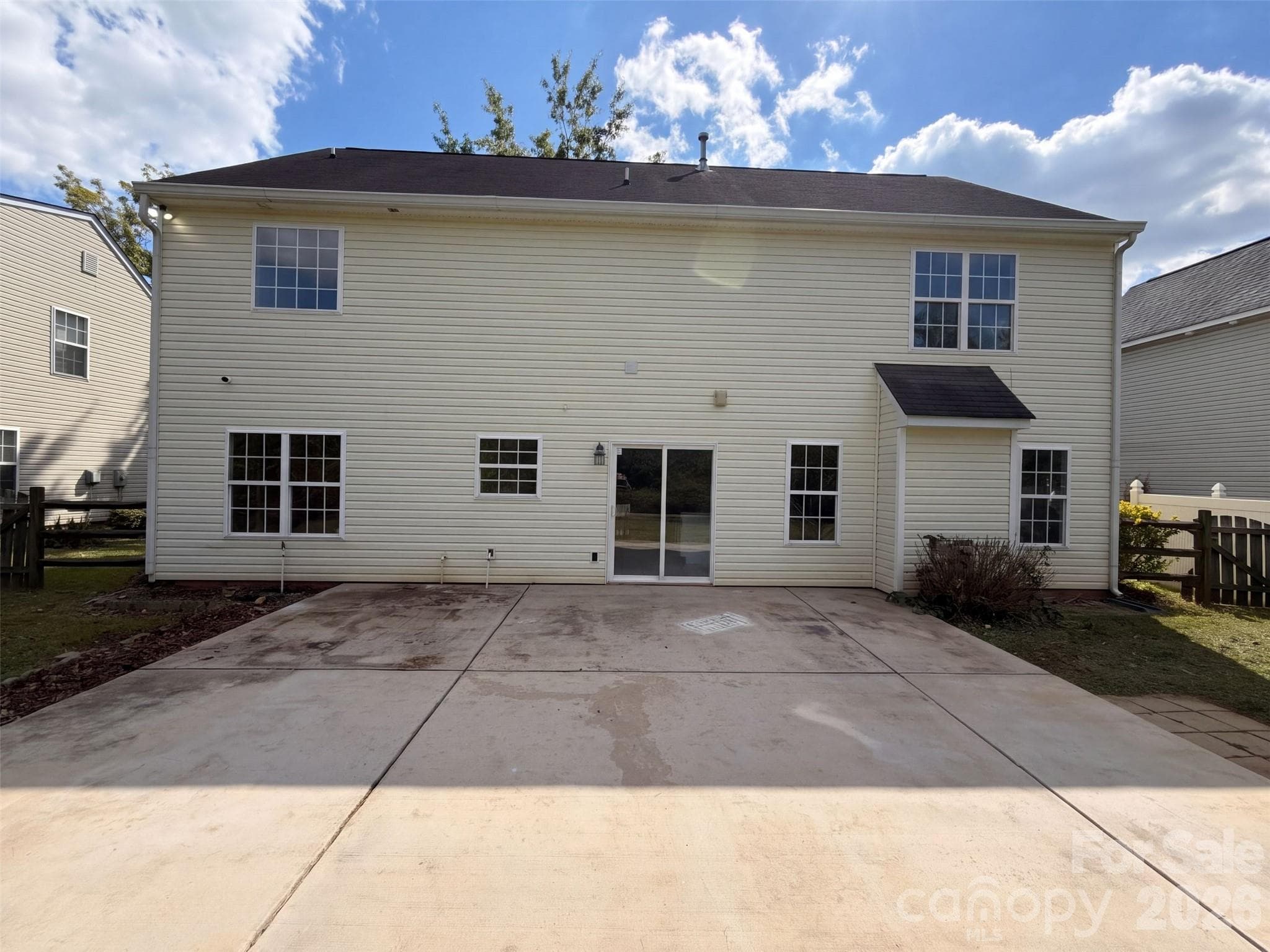 Single Family Residence at 815 Southridge Drive, Monroe, photo 5 of 27