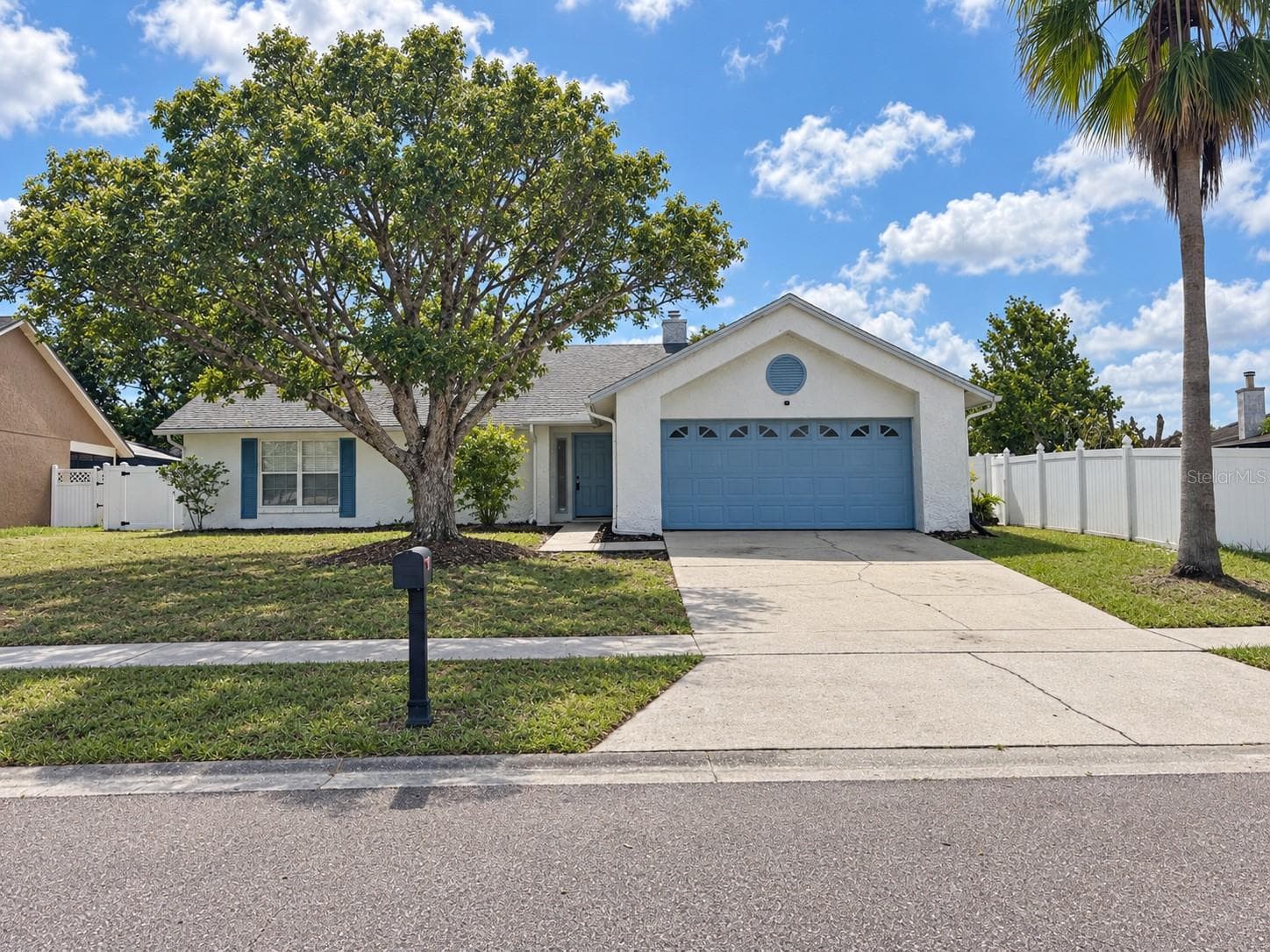 1056 CONDOR PL