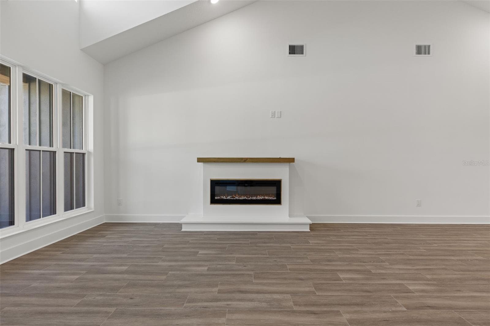 Single Family Residence at 10380 YELLOWSTONE, WEEKI WACHEE, photo 6 of 48