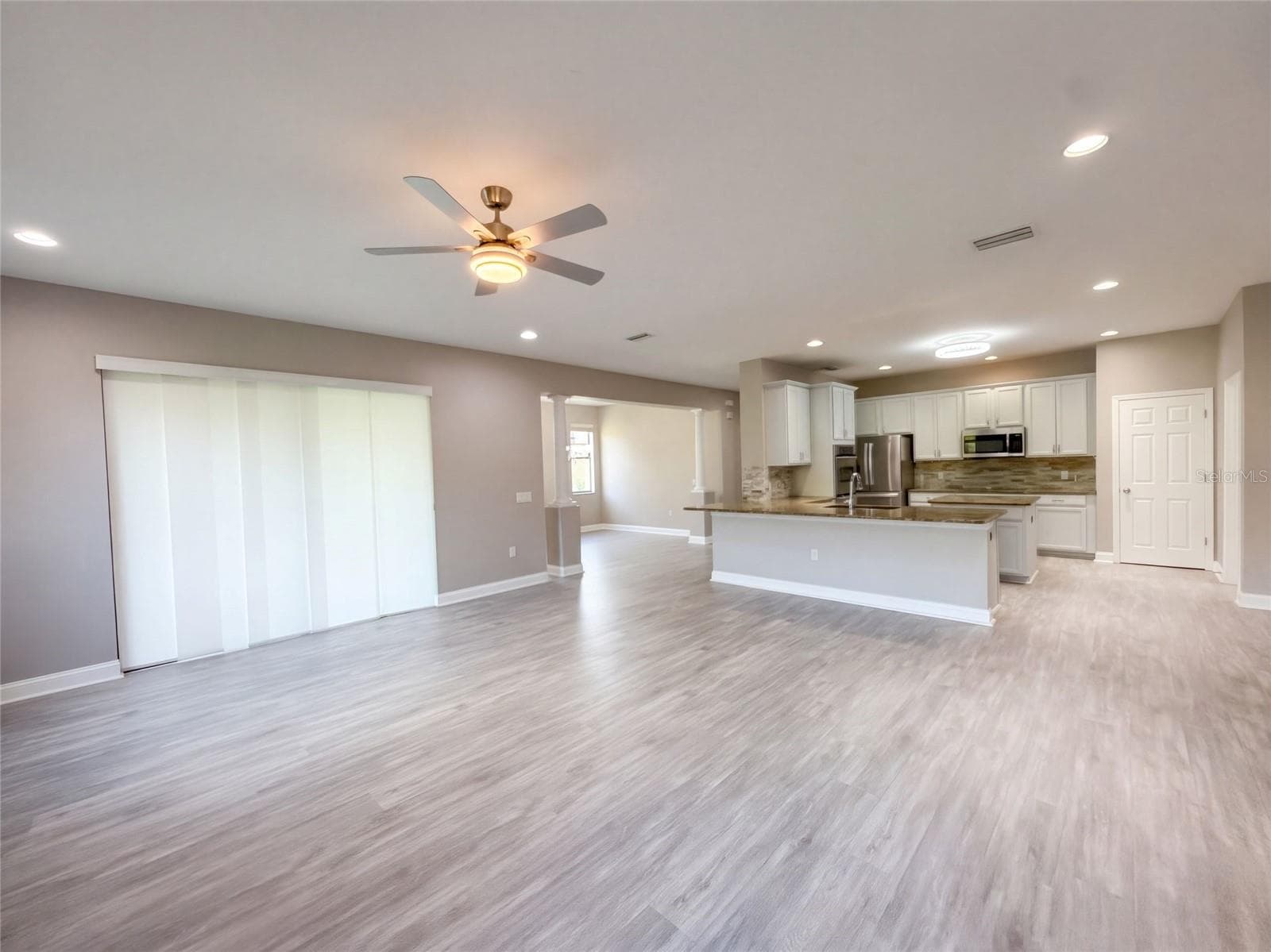 Single Family Residence at 12424 BELCROFT DR, RIVERVIEW, photo 8 of 34
