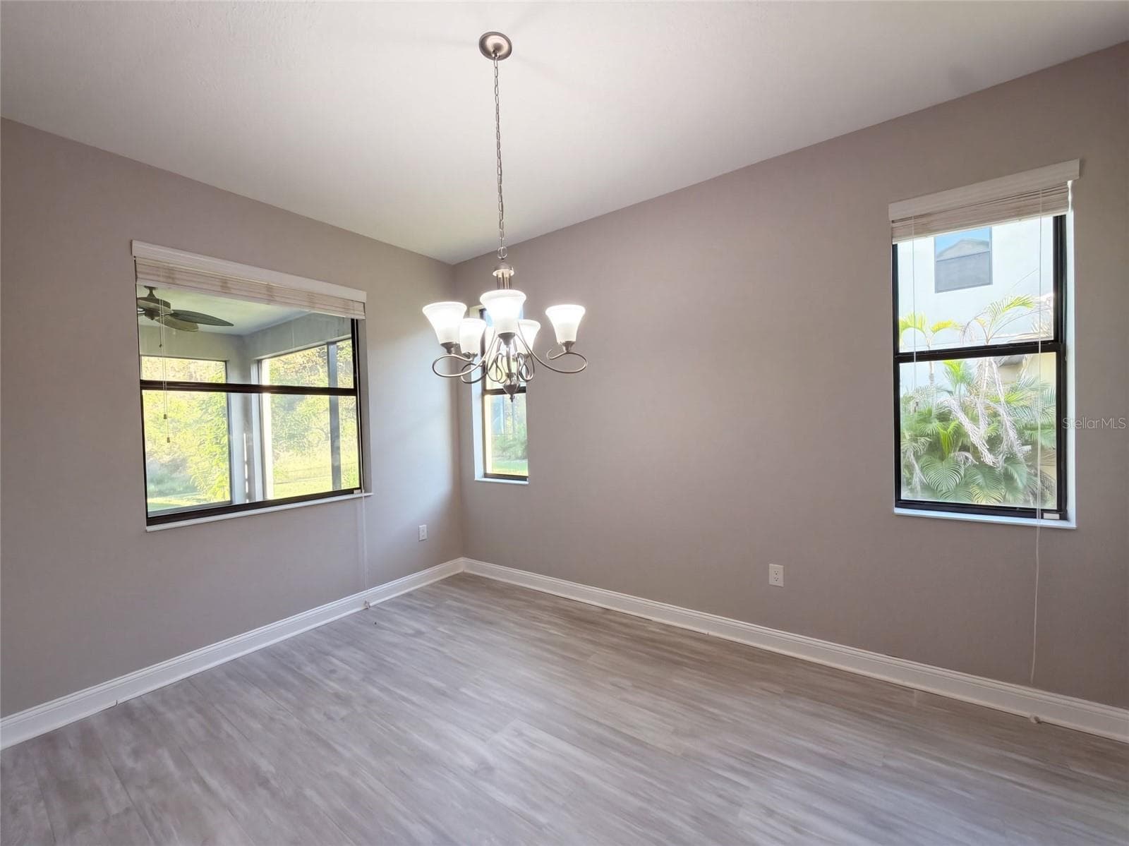 Single Family Residence at 12424 BELCROFT DR, RIVERVIEW, photo 14 of 34