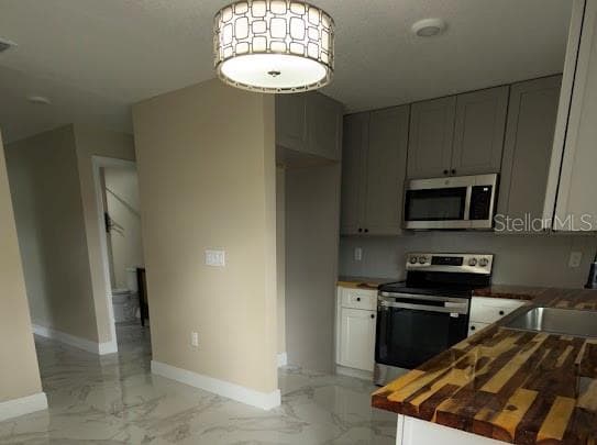 Single Family Residence at 237 DALTON DR, KISSIMMEE, photo 6 of 13