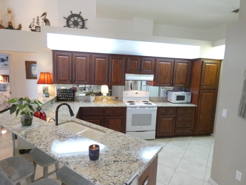 Single Family Residence at 7655 VIENNA LN, PORT RICHEY, photo 13 of 44