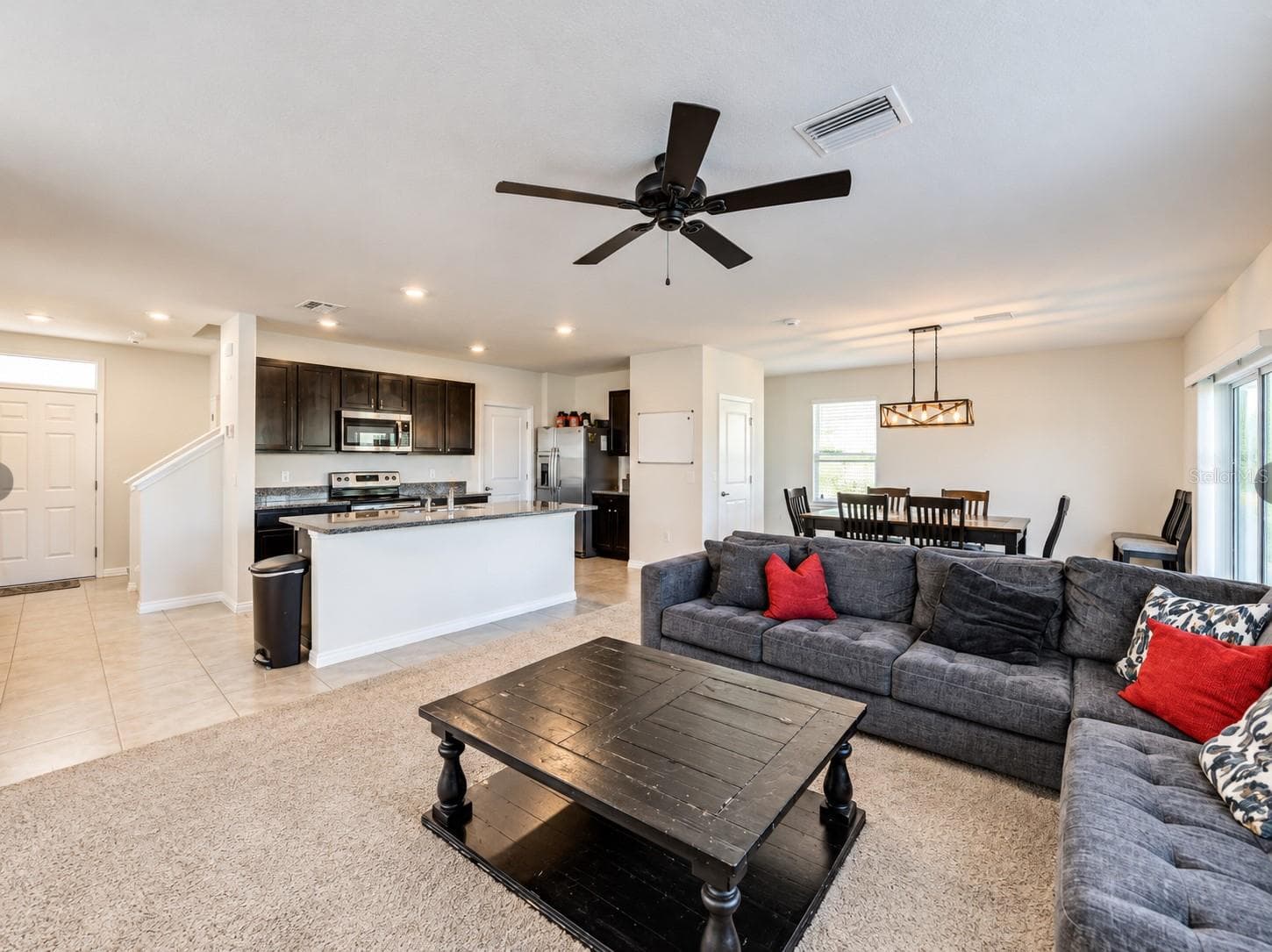 Single Family Residence at 10940 TRAILING VINE DRIVE, TAMPA, photo 2 of 19