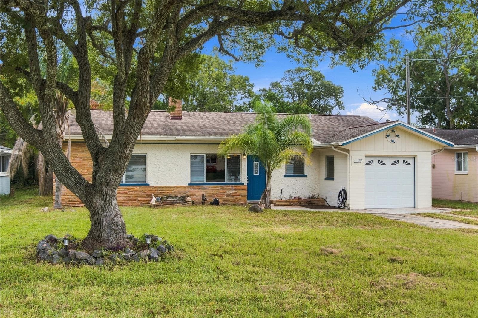 Single Family Residence at 1519 RIDGE AVE, HOLLY HILL, photo 2 of 47