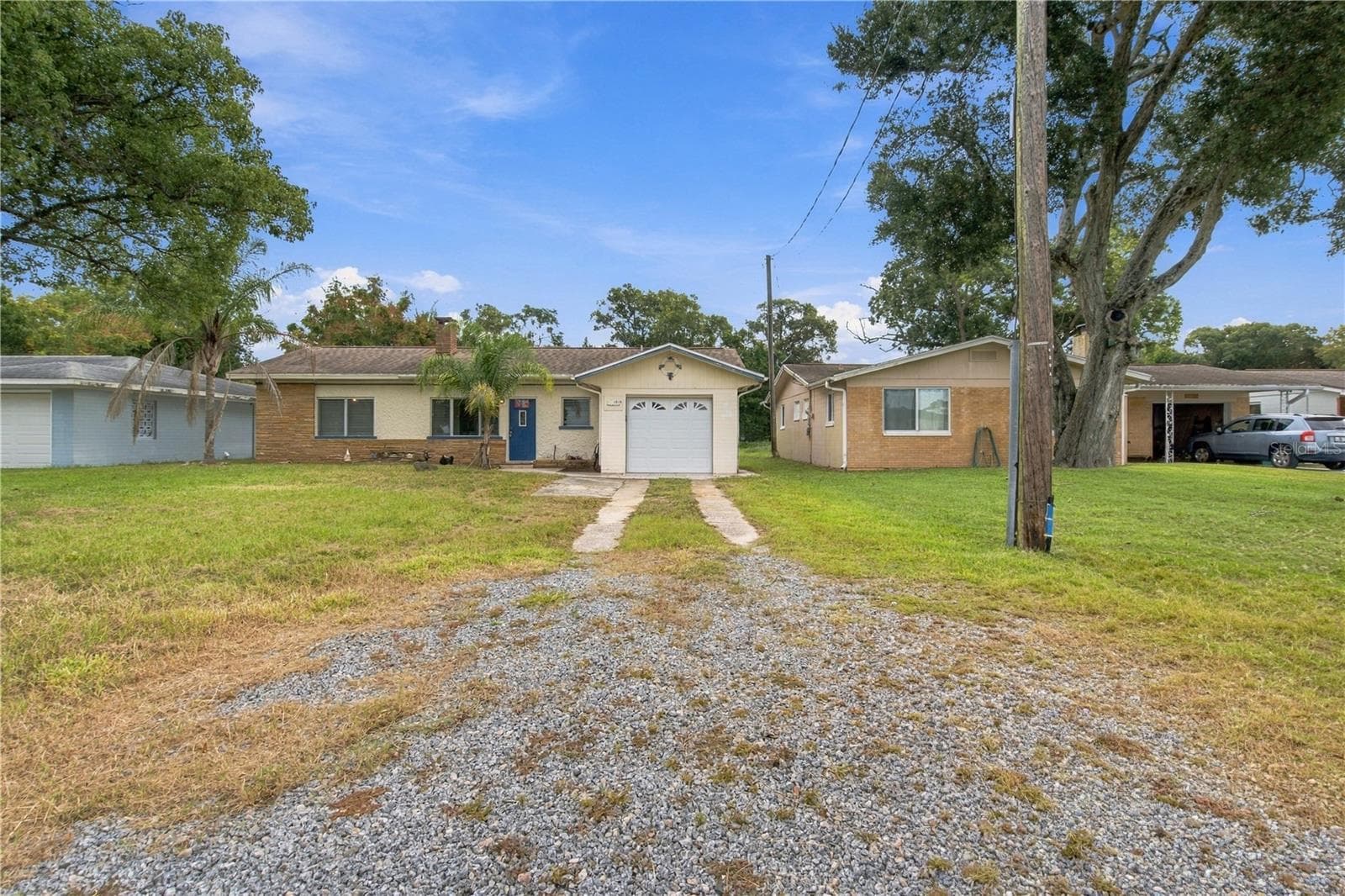 Single Family Residence at 1519 RIDGE AVE, HOLLY HILL, photo 4 of 47