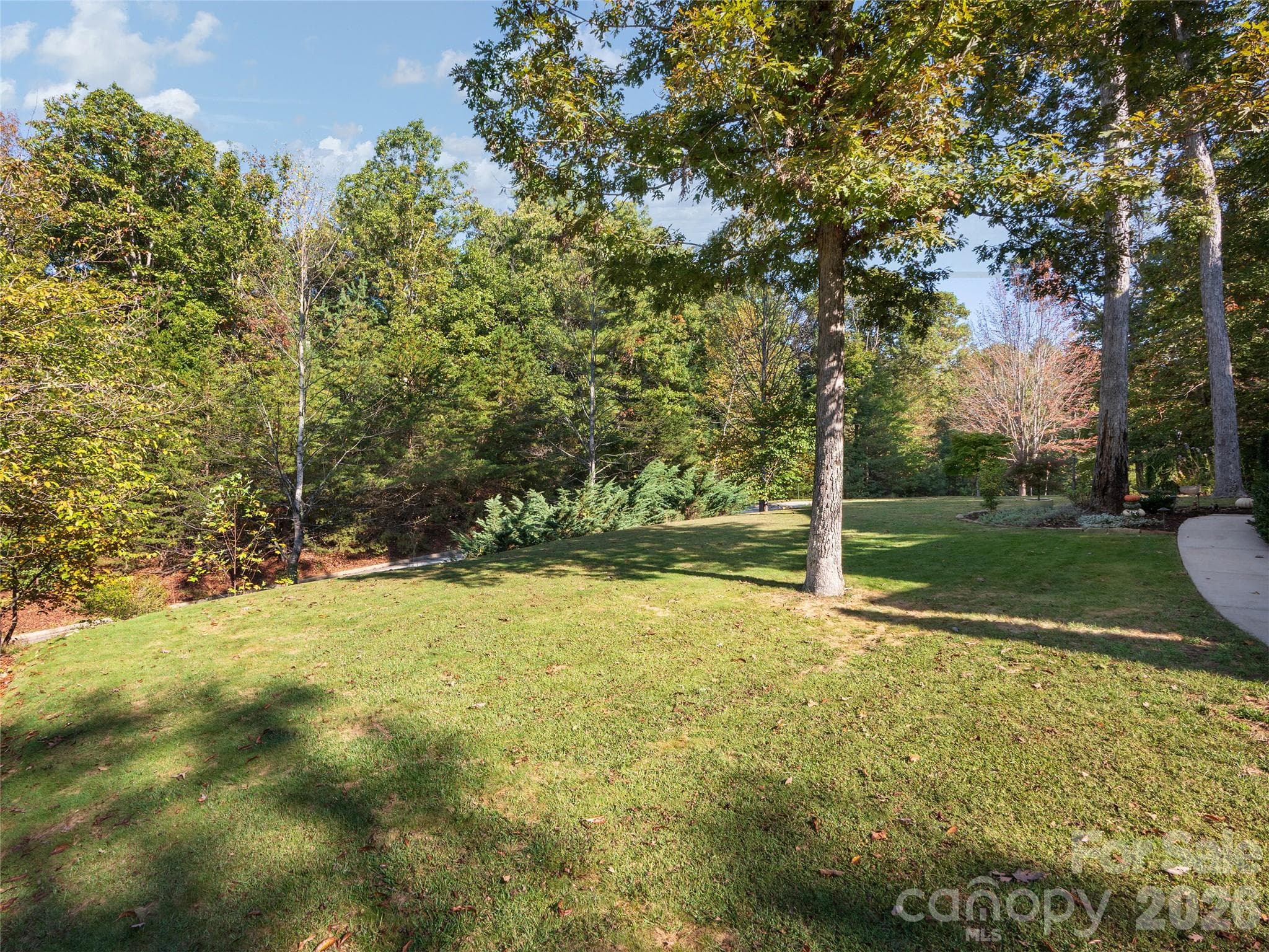 Single Family Residence at 302 Yellowood Lane, Asheville, photo 38 of 48