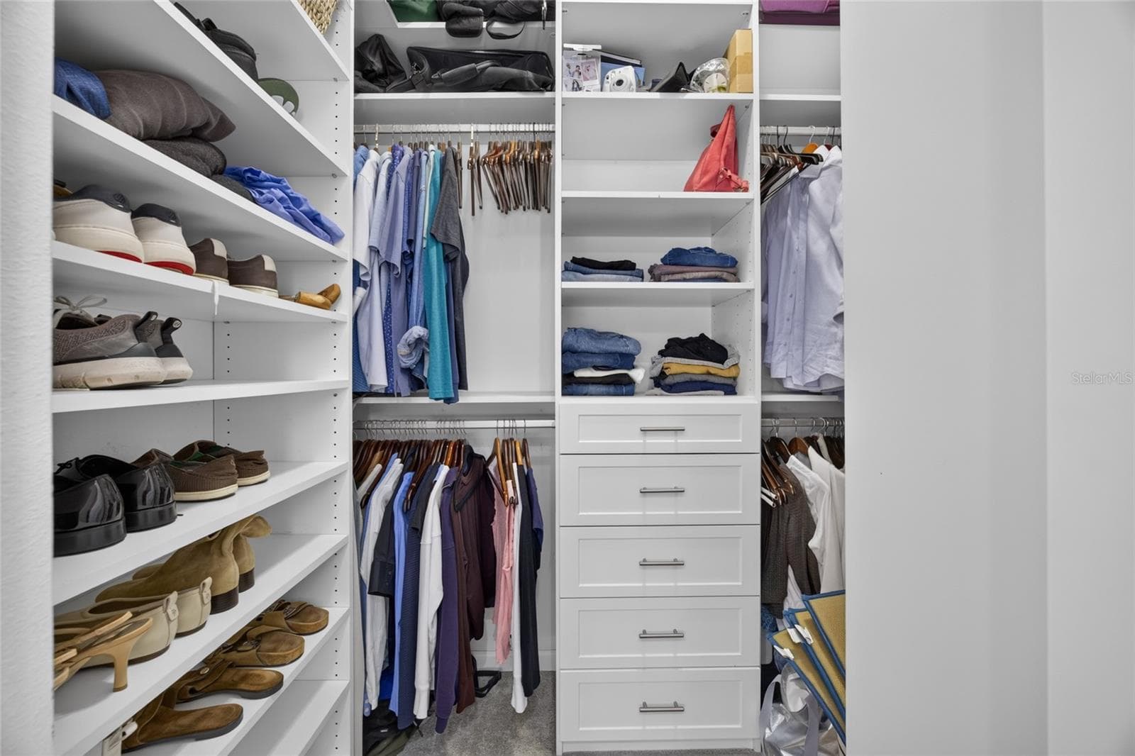 Built-out closets. - 417 SE 10TH ST, OCALA