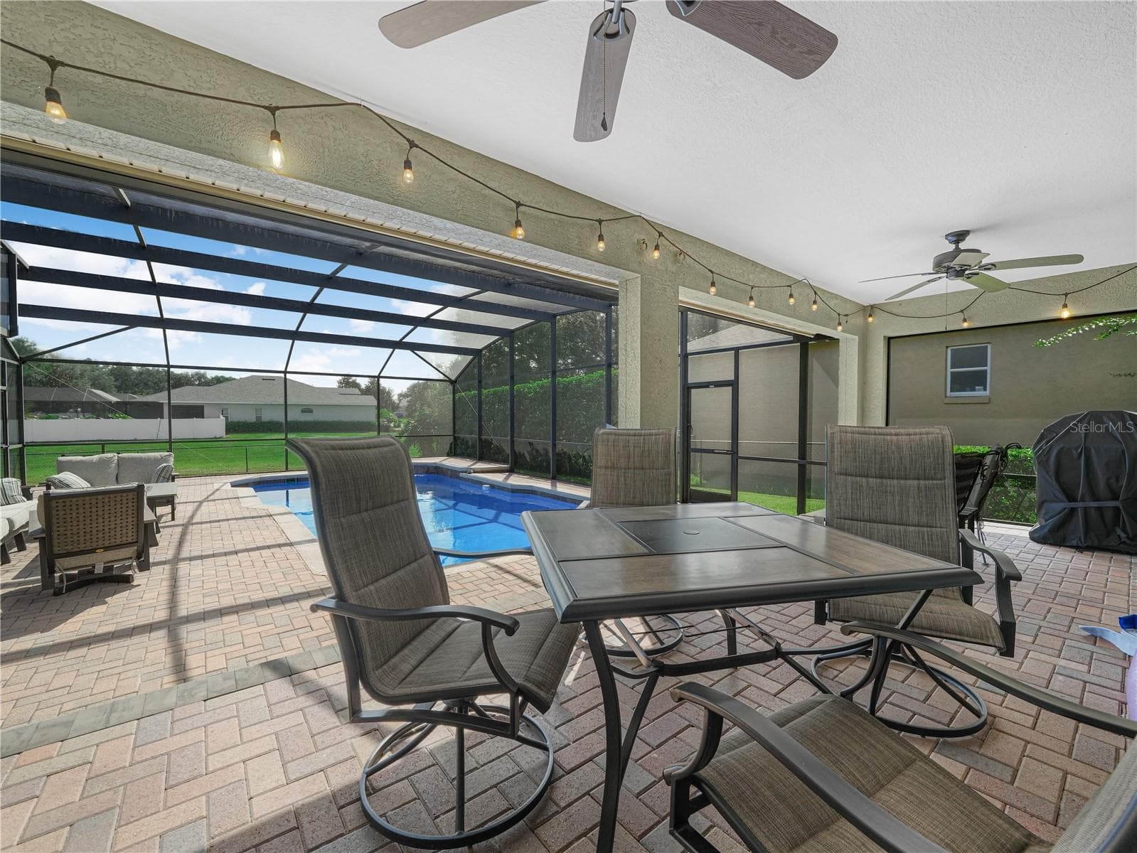 Relaxing area overlooking the pool - 5868 HIGH RIDGE LOOP, LAKELAND
