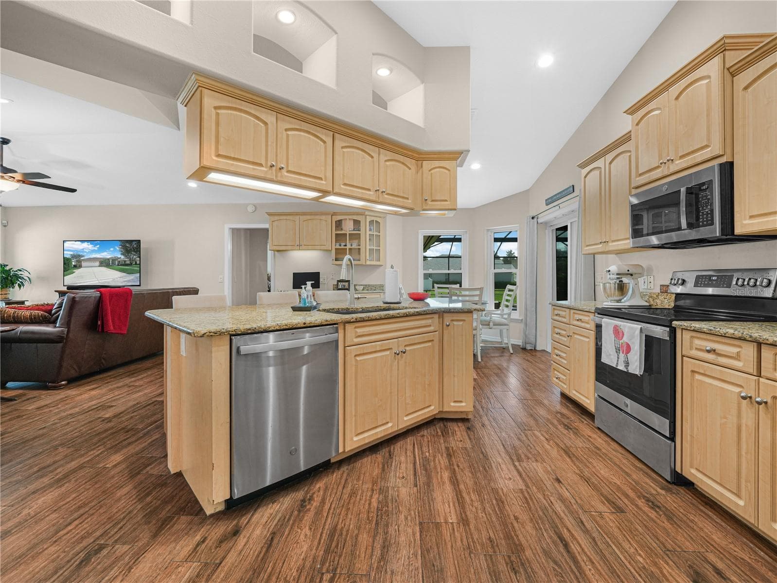 Another view of kitchen - 5868 HIGH RIDGE LOOP, LAKELAND