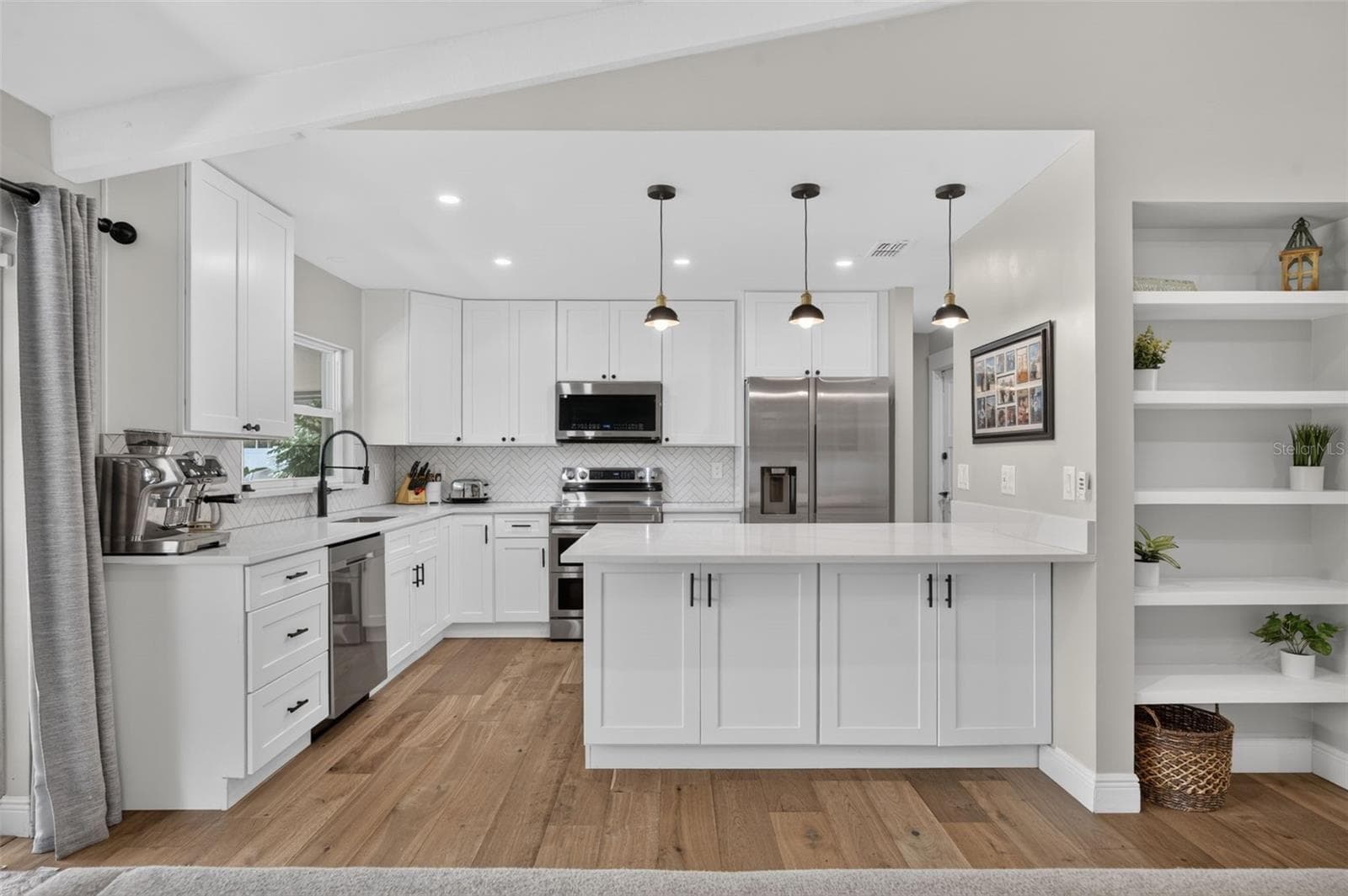 Single Family Residence at 111 TARPON CIR, WINTER SPRINGS, photo 9 of 34