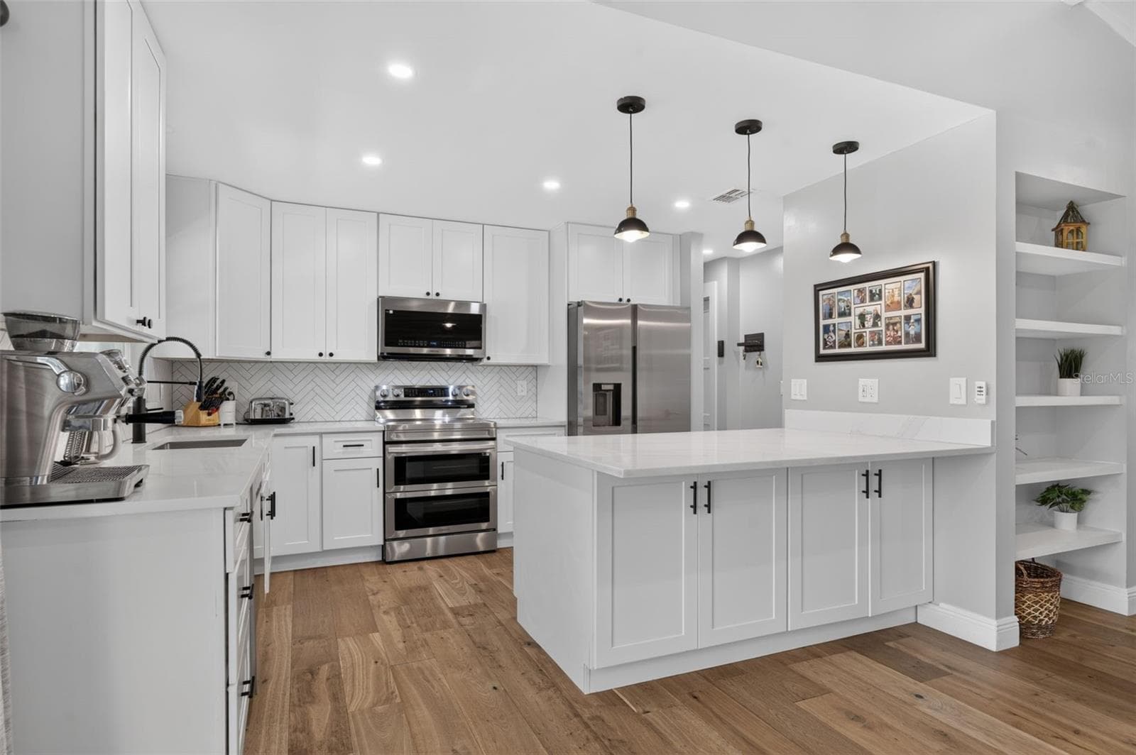 Single Family Residence at 111 TARPON CIR, WINTER SPRINGS, photo 10 of 34