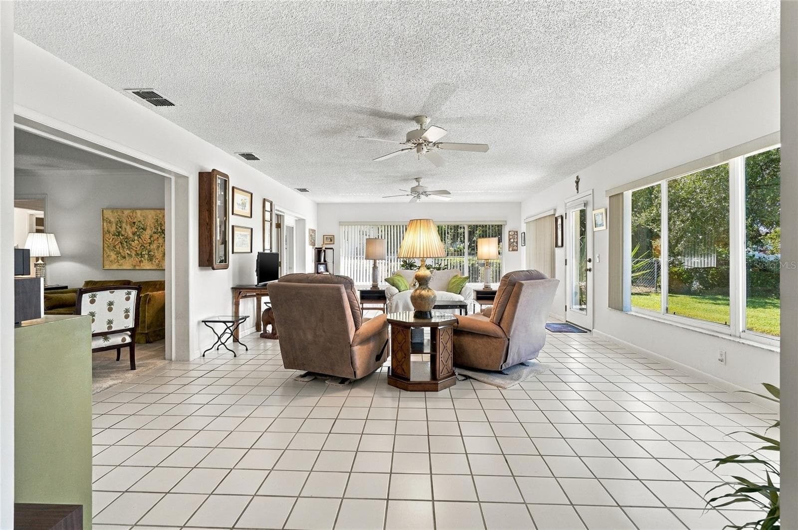 Single Family Residence at 241 VOLUSIA DR, WINTER HAVEN, photo 7 of 53