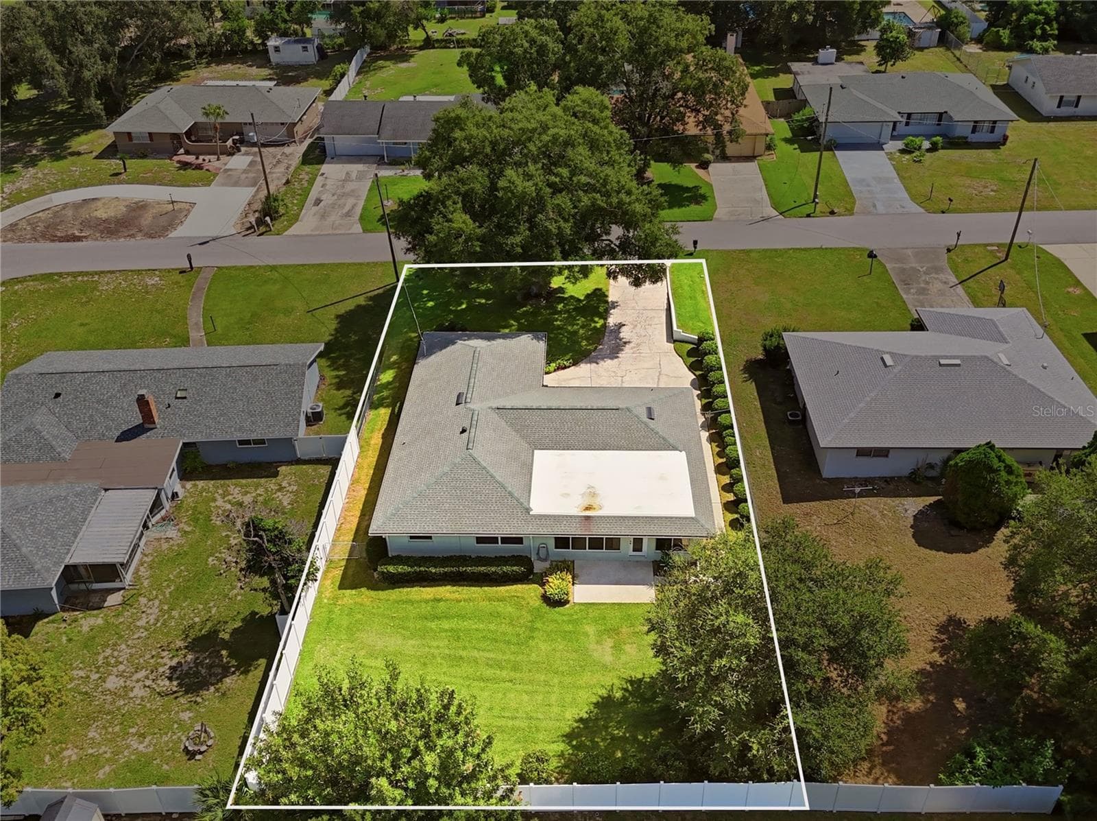 Single Family Residence at 241 VOLUSIA DR, WINTER HAVEN, photo 48 of 53