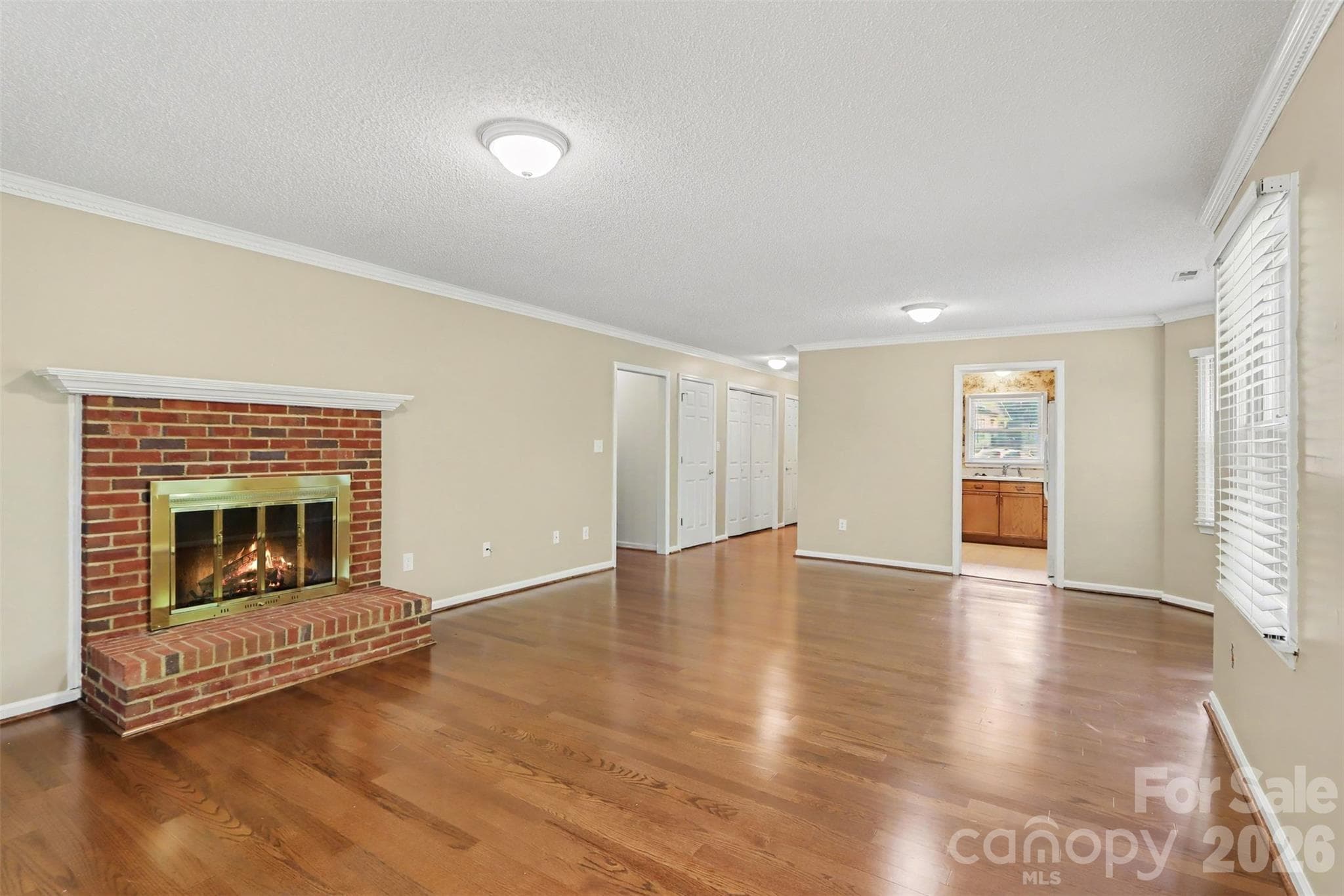 Townhouse at 8407 Coulwood Oak Lane, Charlotte, photo 9 of 24