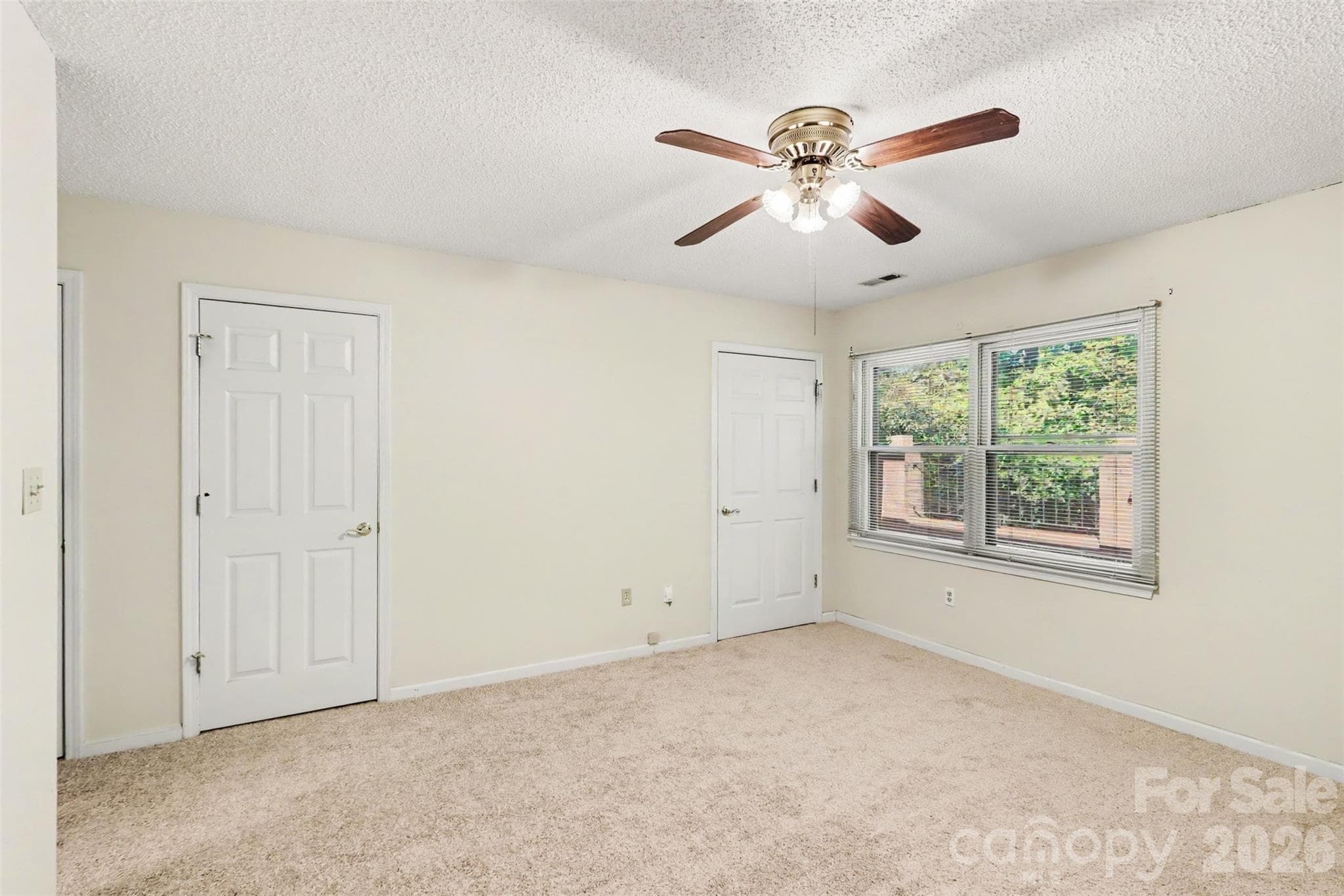 Townhouse at 8407 Coulwood Oak Lane, Charlotte, photo 17 of 24