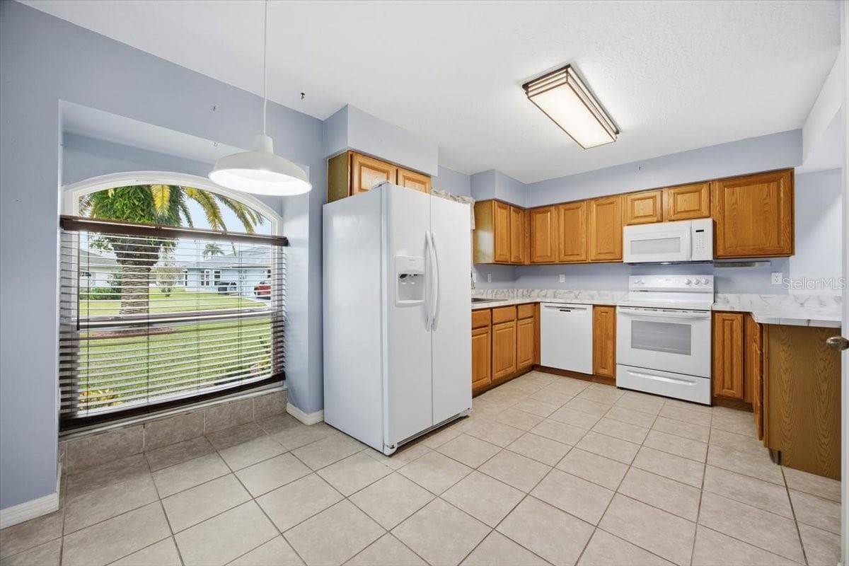 Single Family Residence at 686 PARADISE PT, HAINES CITY, photo 8 of 36