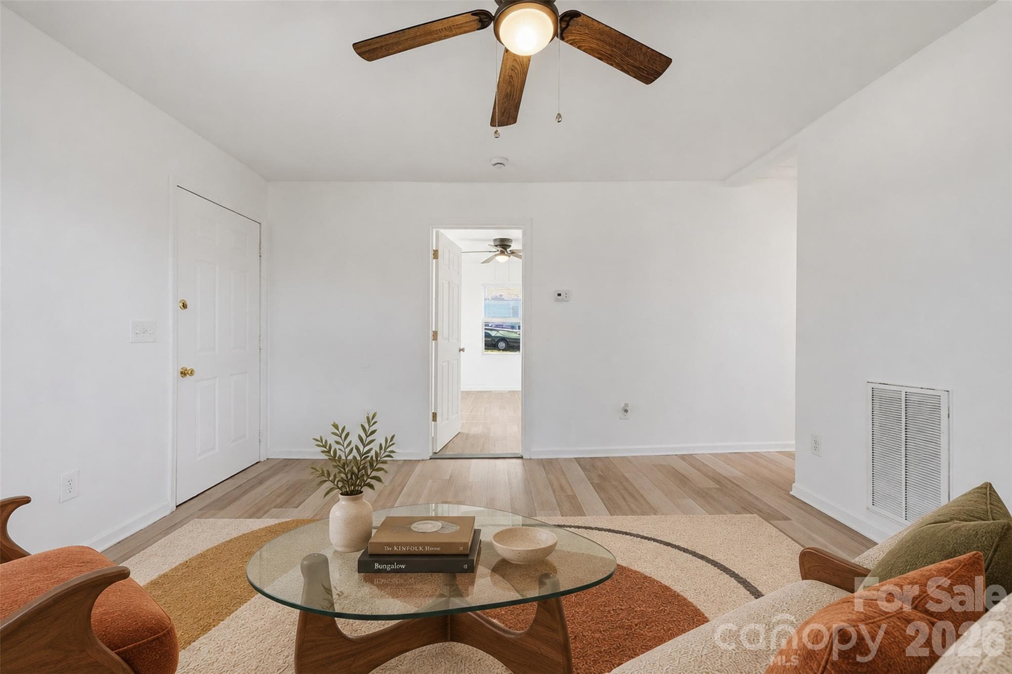 Virtually staged - 2996 1st Avenue NW, Hickory