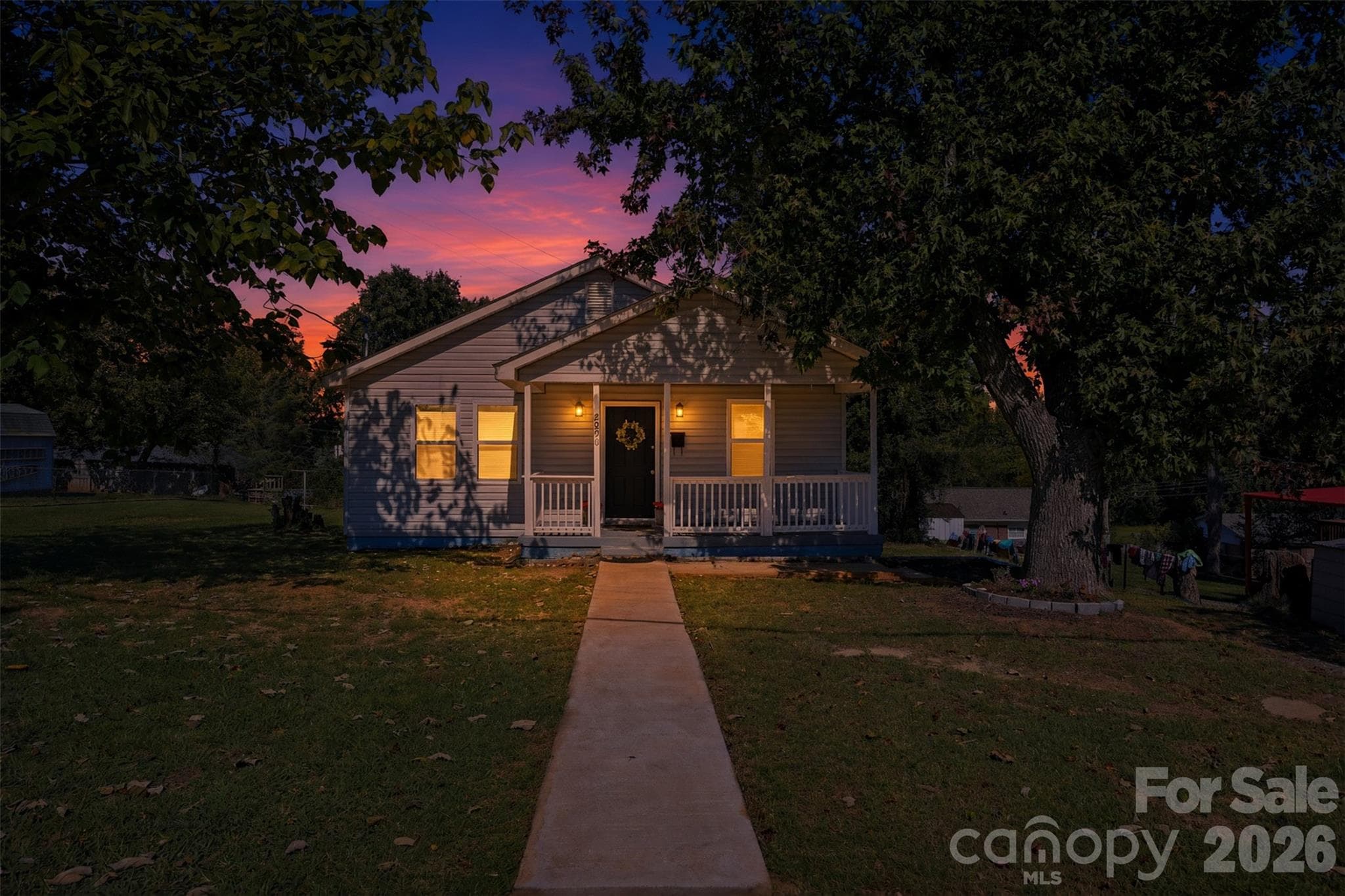 Single Family Residence at 2996 1st Avenue NW, Hickory, photo 34 of 38