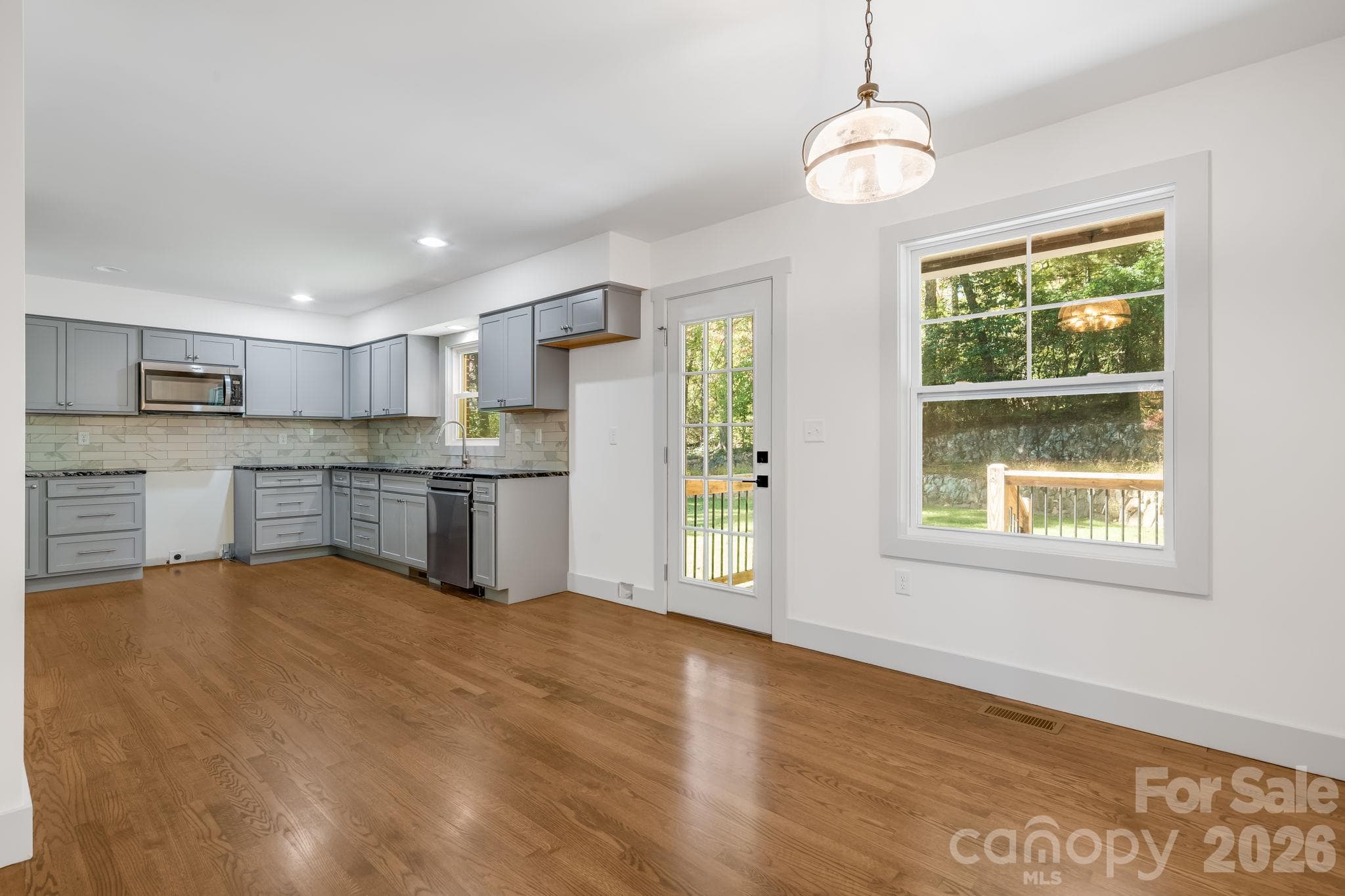 Single Family Residence at 174 Twisted Tree Lane, Horse Shoe, photo 13 of 32